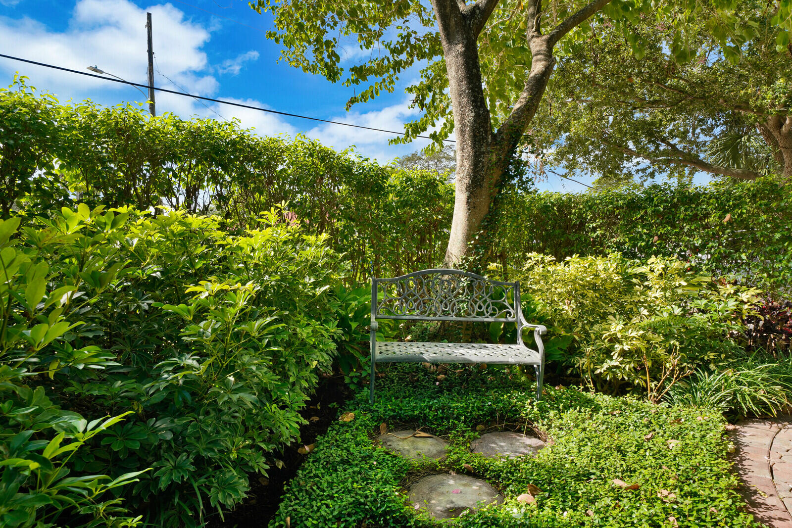137 S Oak, Lantana FL 33462