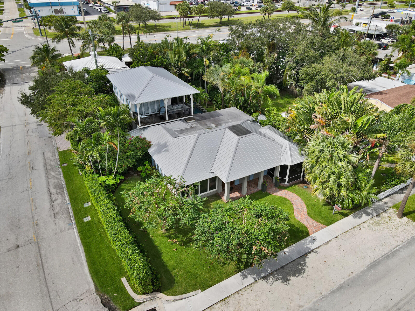 137 S Oak, Lantana FL 33462