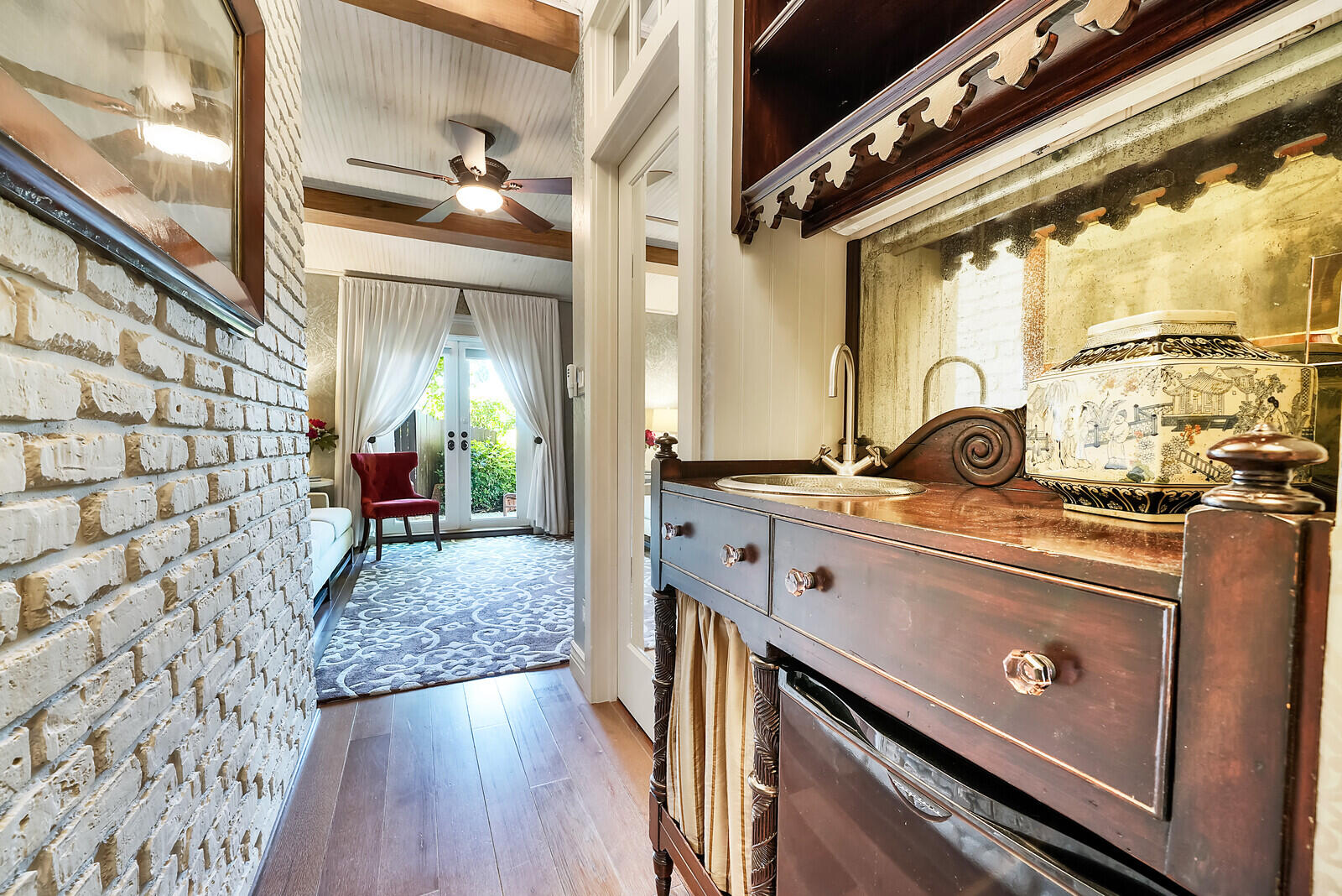 137 S Oak, Lantana FL 33462