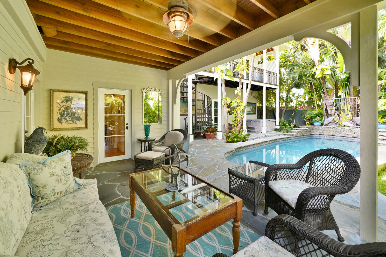 137 S Oak, Lantana FL 33462
