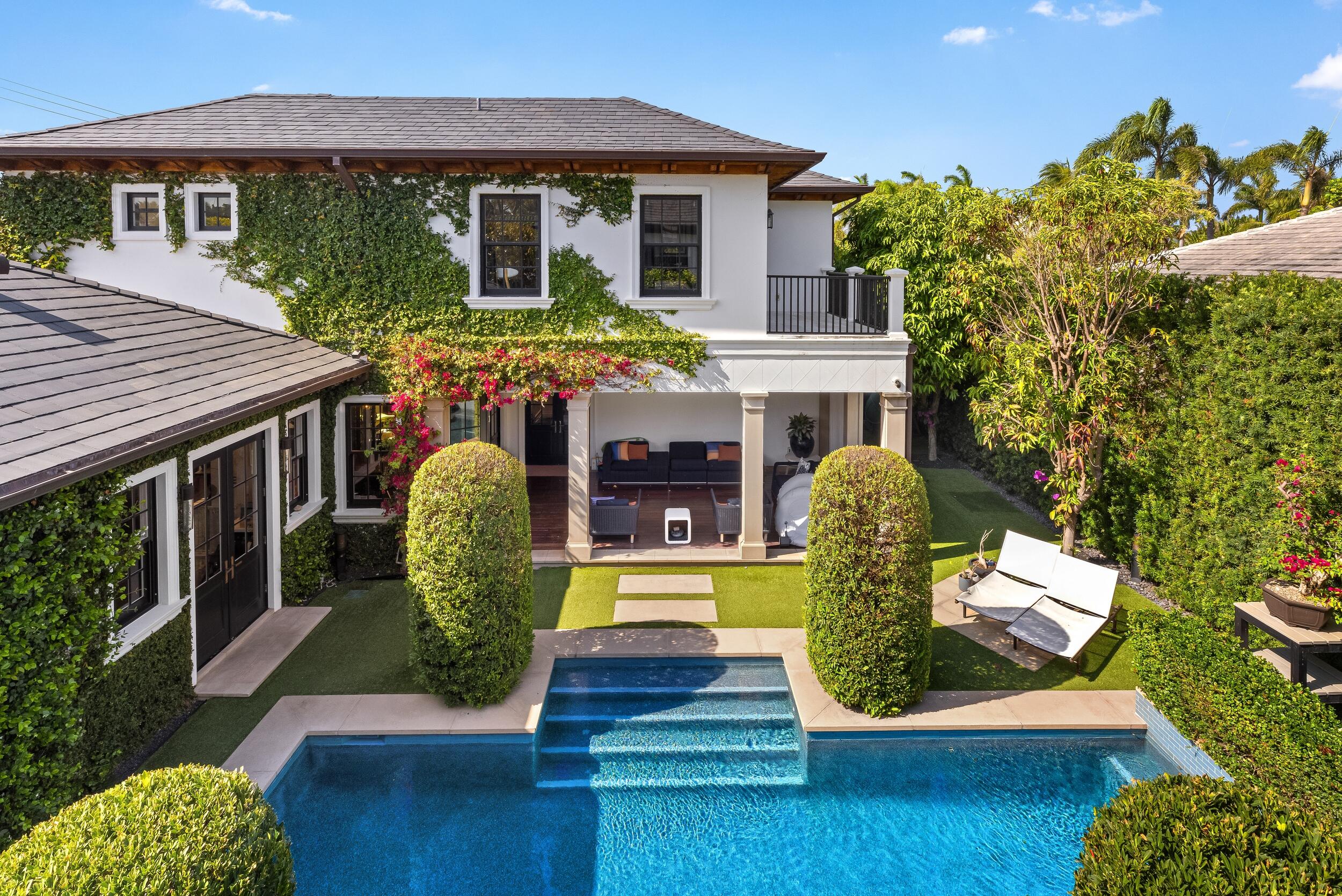 1053 N Lake, Palm Beach FL 33480