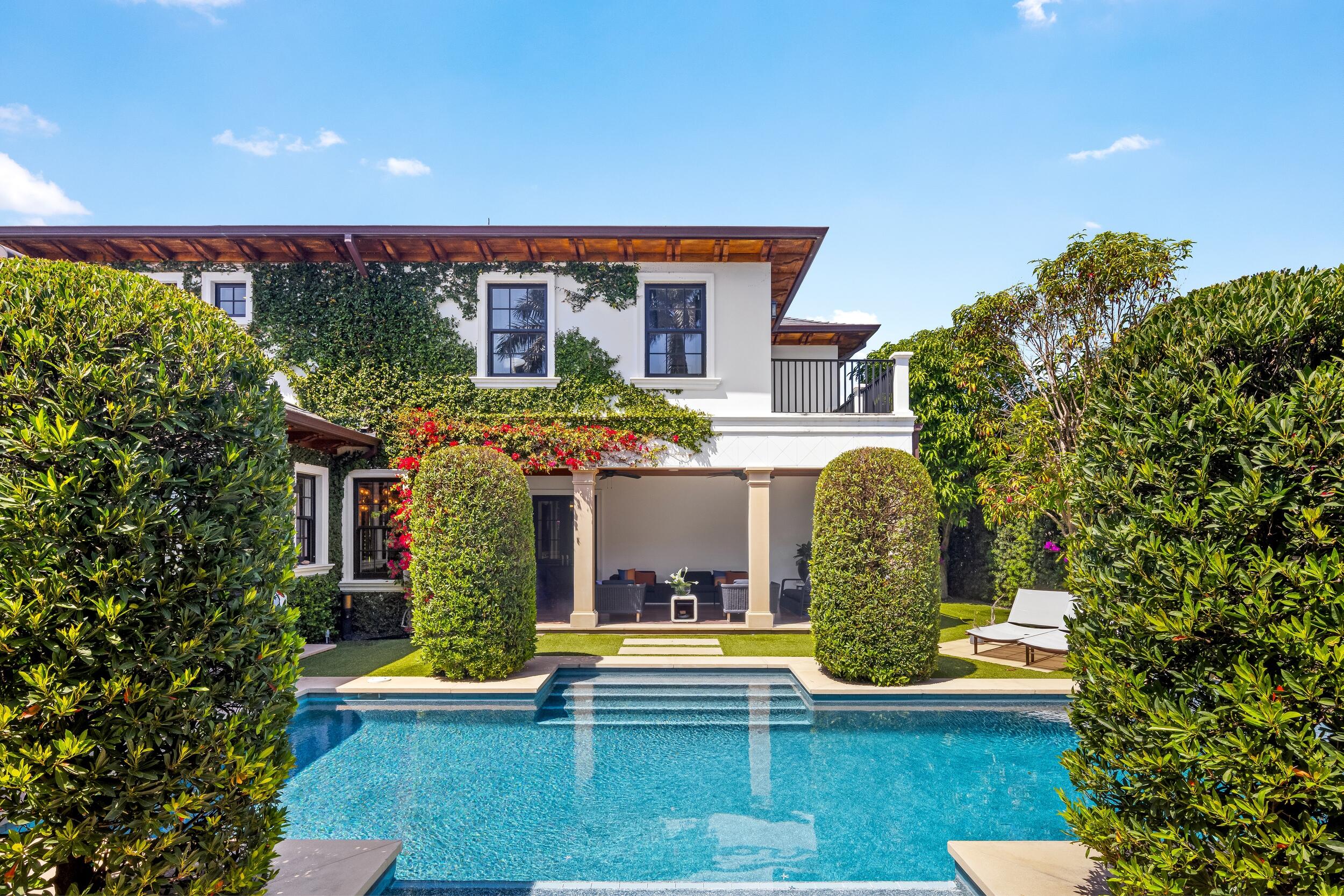 1053 N Lake, Palm Beach FL 33480
