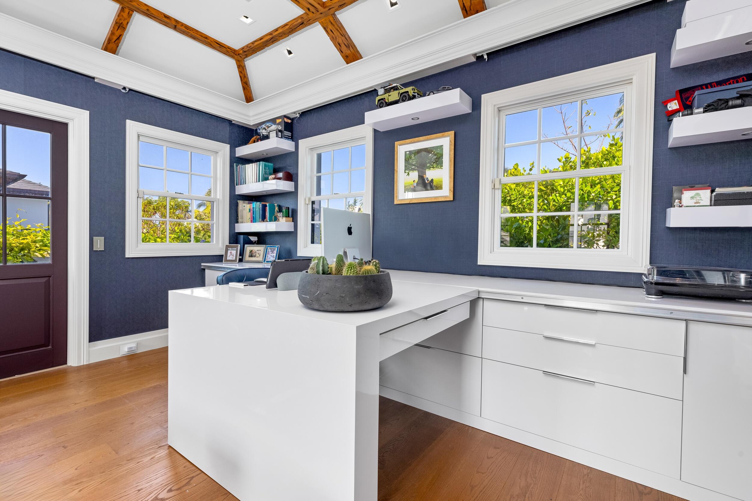 1053 N Lake, Palm Beach FL 33480