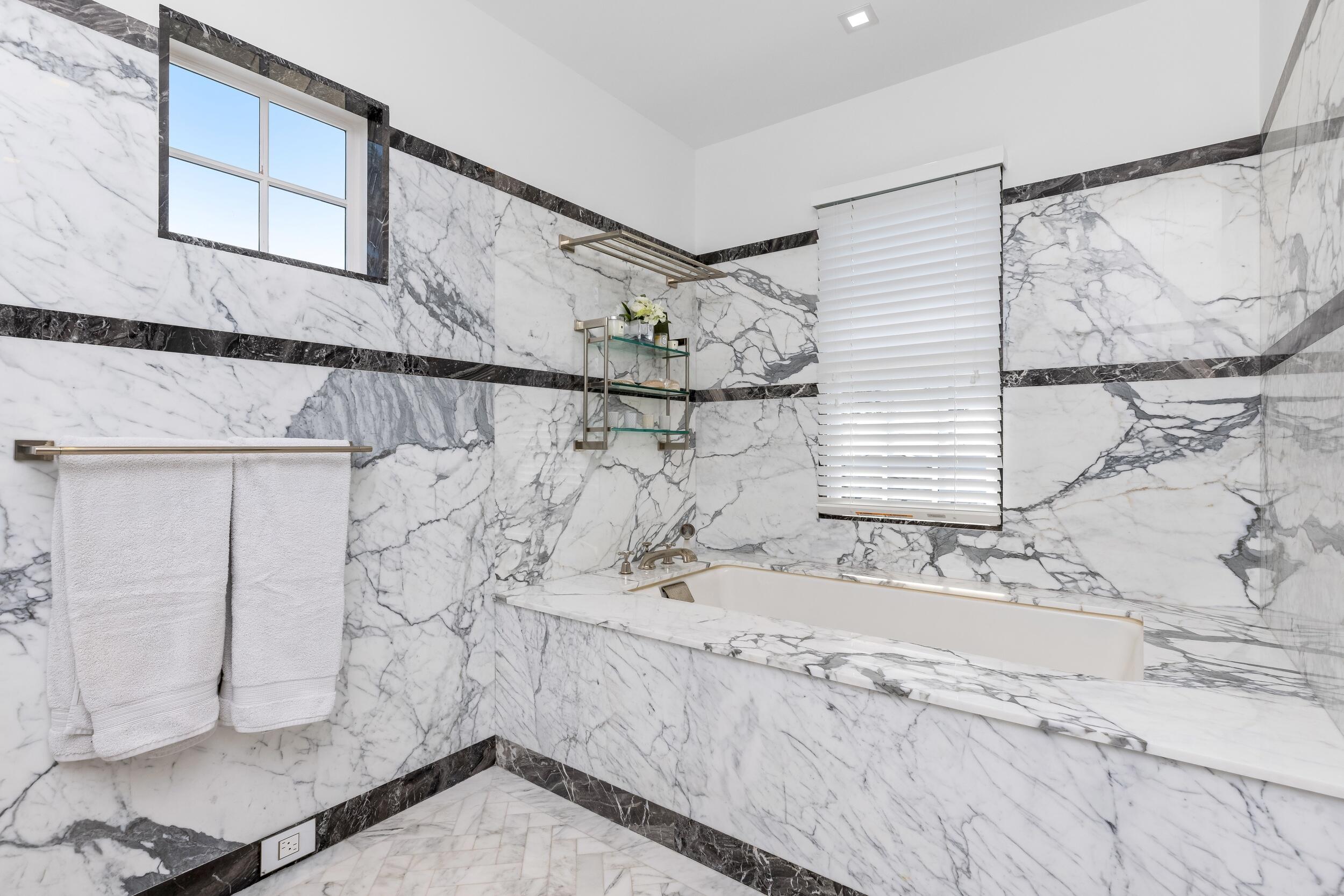 1053 N Lake, Palm Beach FL 33480
