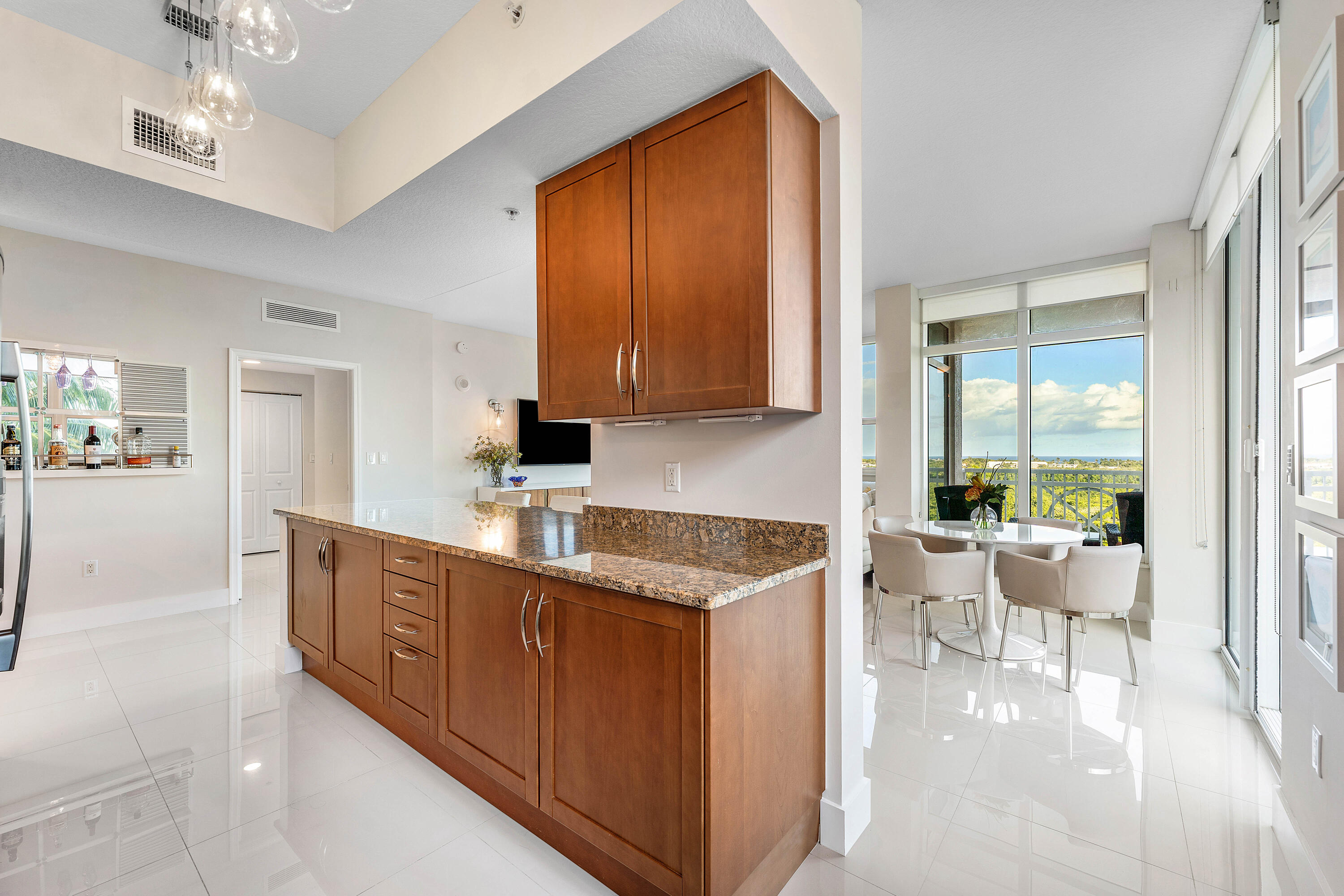 450 N Federal #711, Boynton Beach FL 33435
