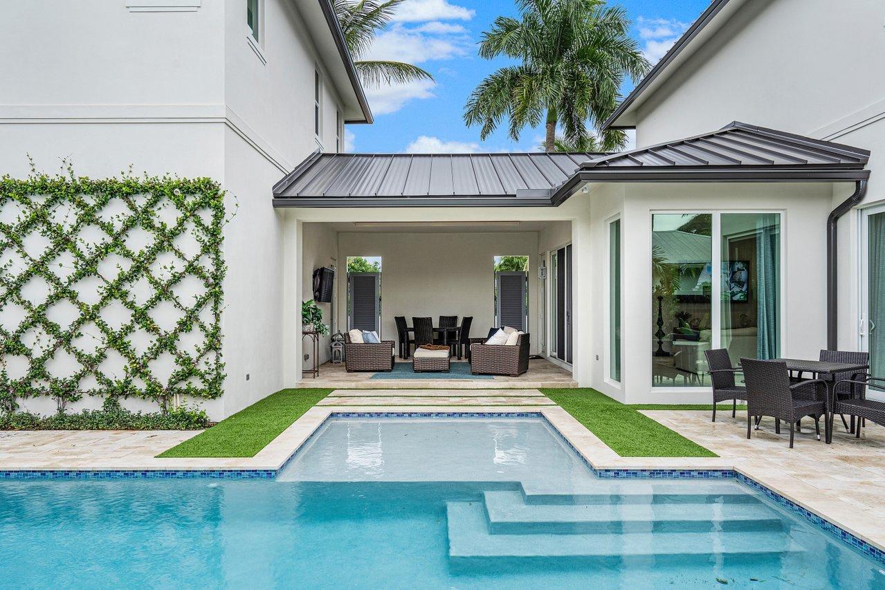 217 Gulfstream, Boynton Beach FL 33435