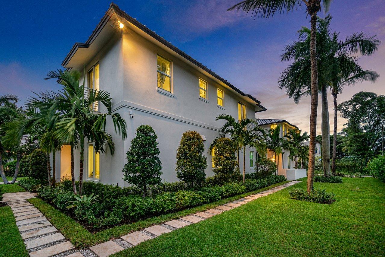 217 Gulfstream, Boynton Beach FL 33435