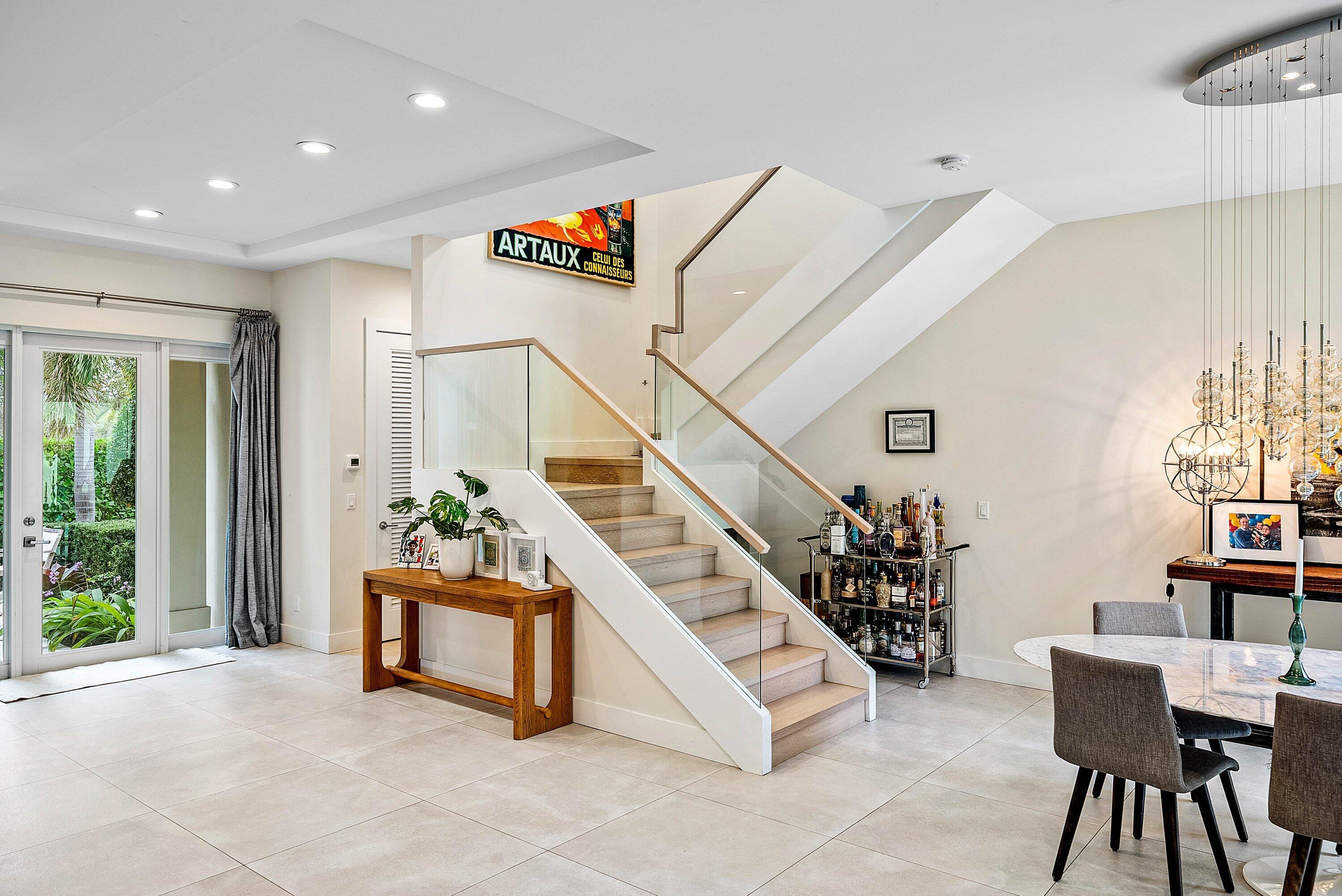 217 Gulfstream, Boynton Beach FL 33435
