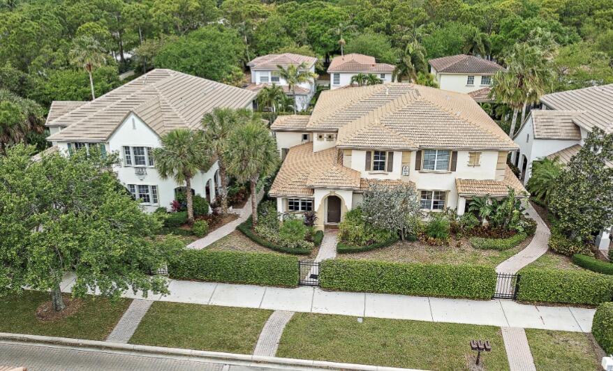 111 Evergrene, Palm Beach Gardens FL 33410