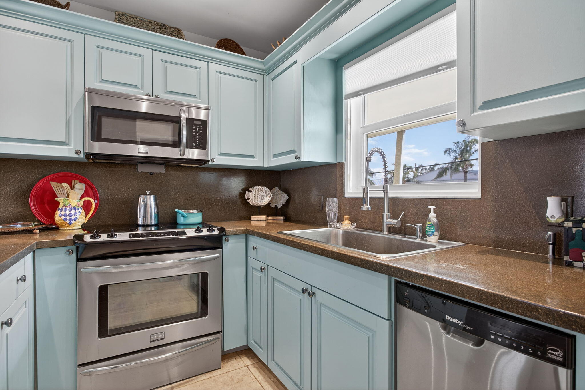 2311 NE 36th #2a, Lighthouse Point FL 33064