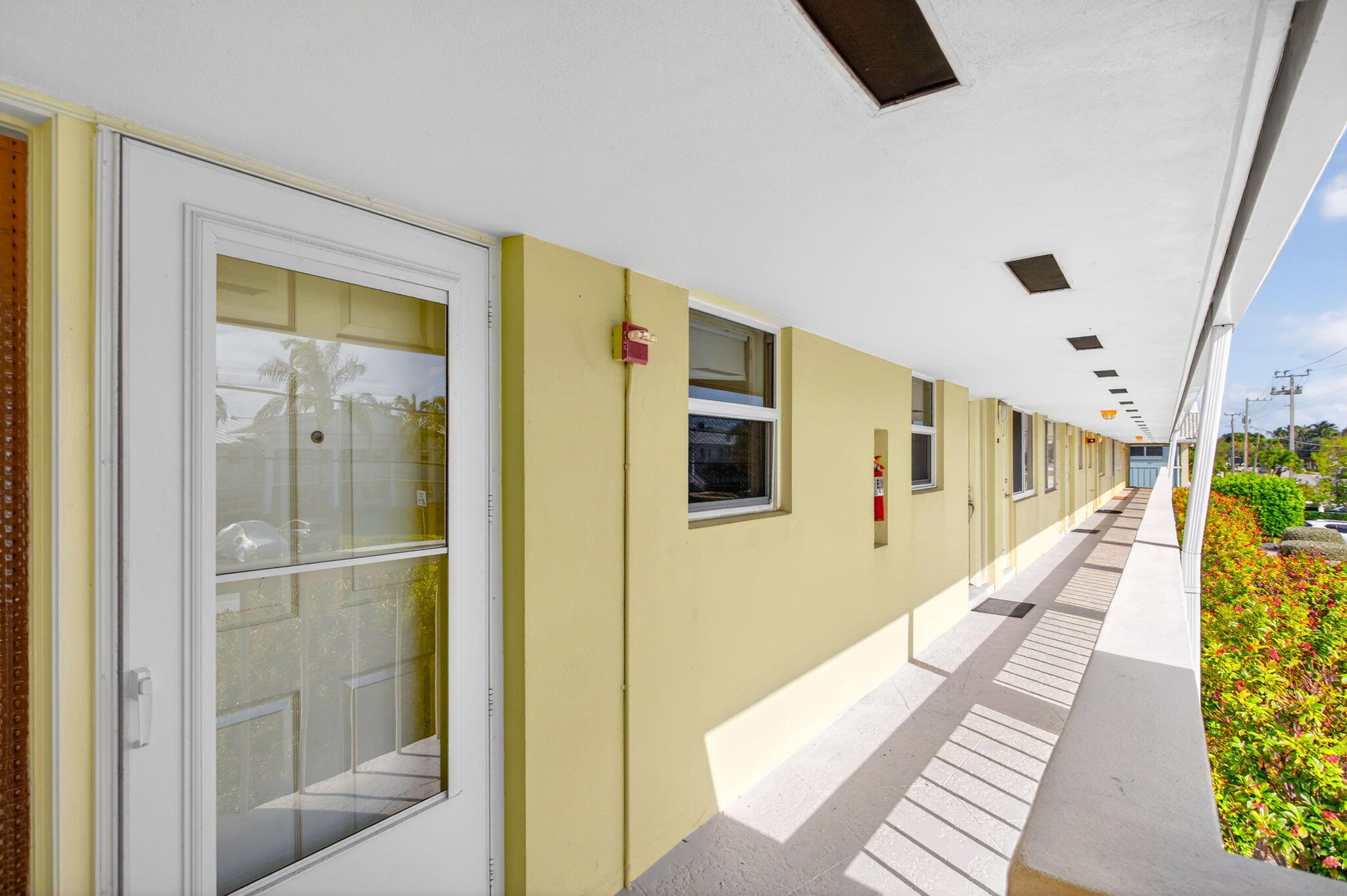 2311 NE 36th #2a, Lighthouse Point FL 33064