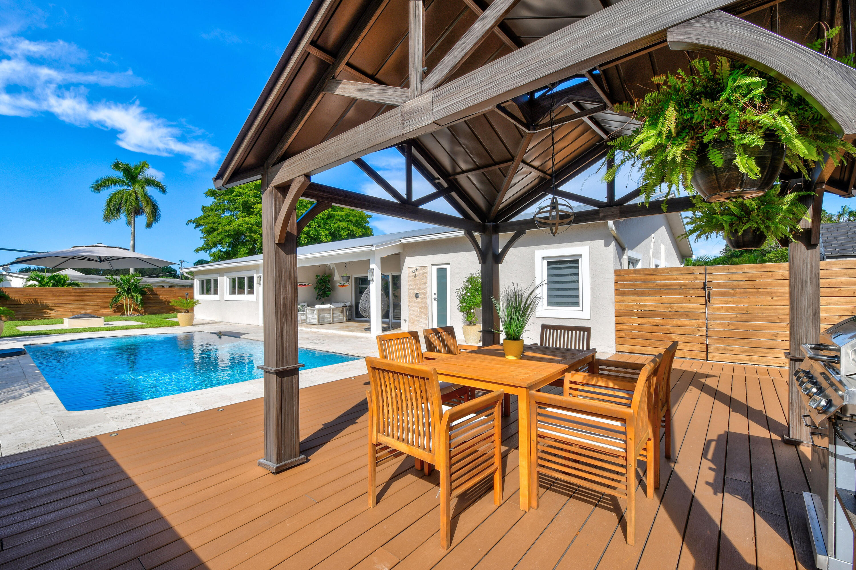 7101 W Lake, Lake Clarke Shores FL 33406