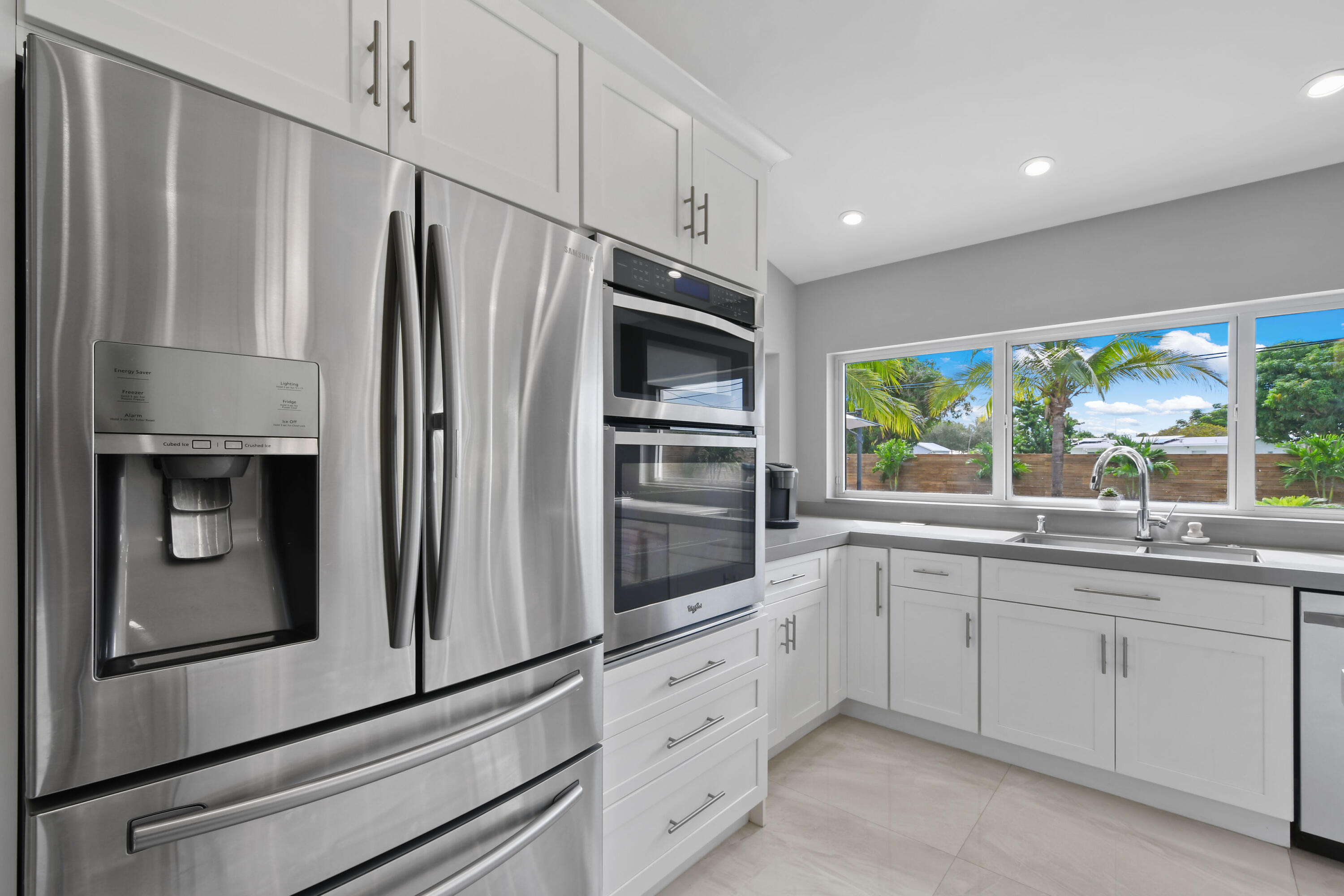 7101 W Lake, Lake Clarke Shores FL 33406