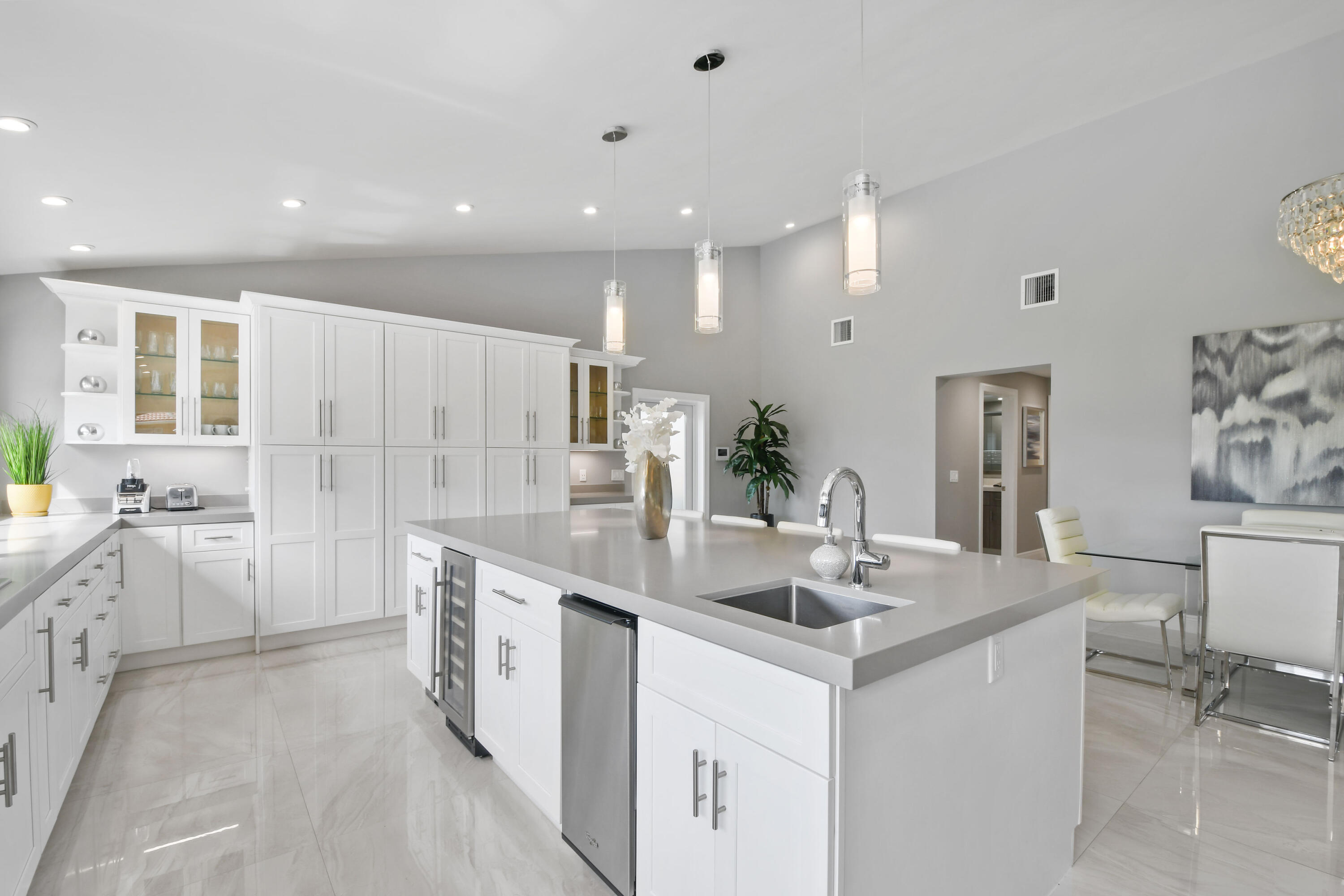 7101 W Lake, Lake Clarke Shores FL 33406