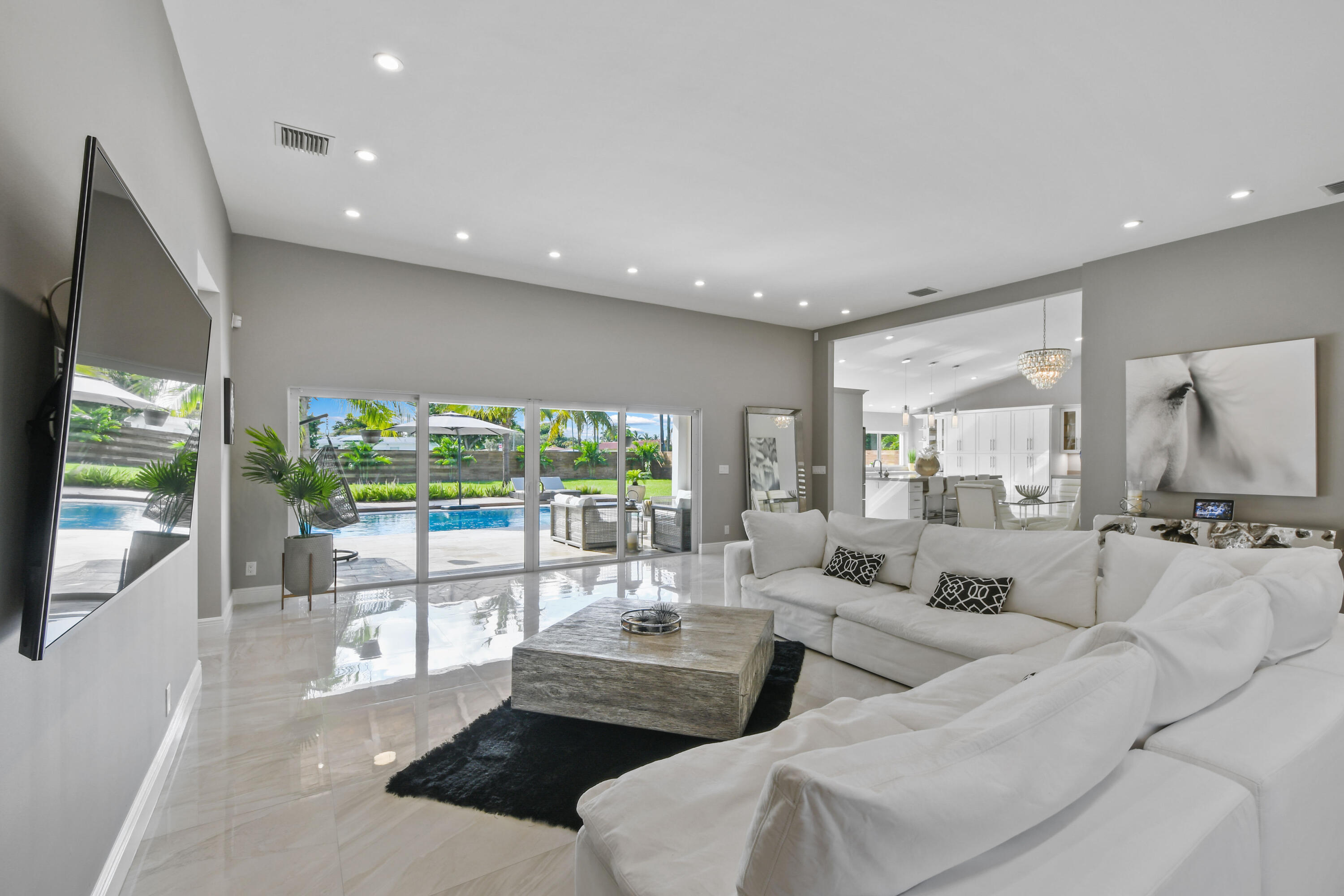7101 W Lake, Lake Clarke Shores FL 33406