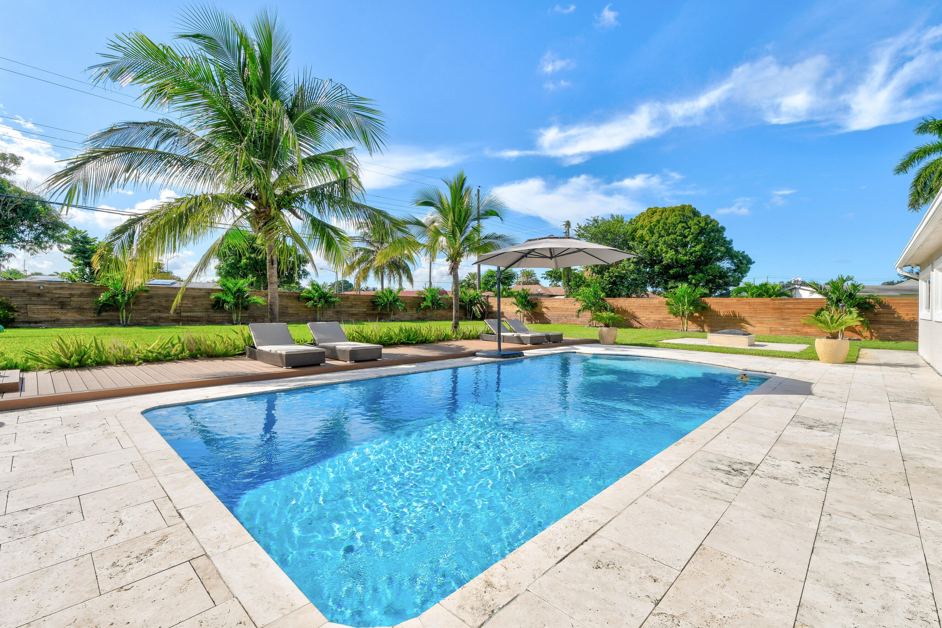 7101 W Lake, Lake Clarke Shores FL 33406