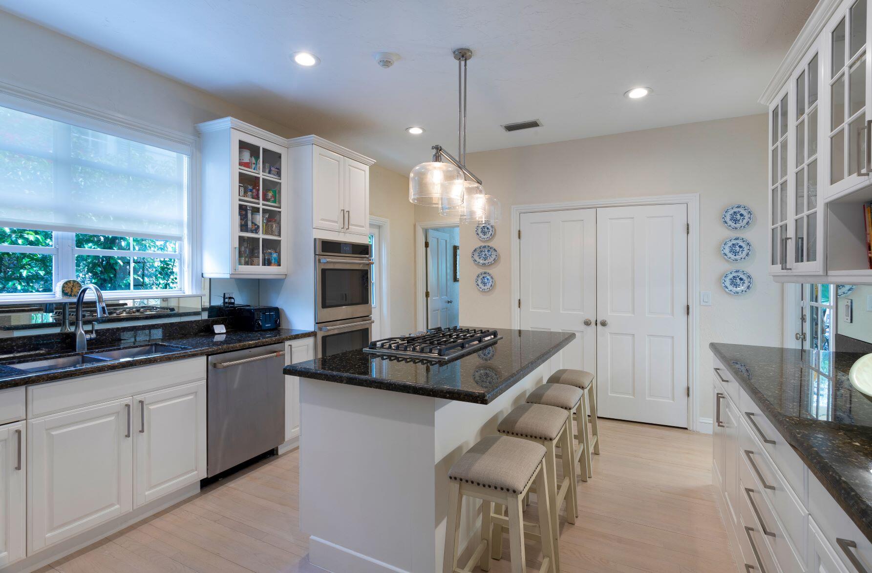 4210 Washington, West Palm Beach FL 33405