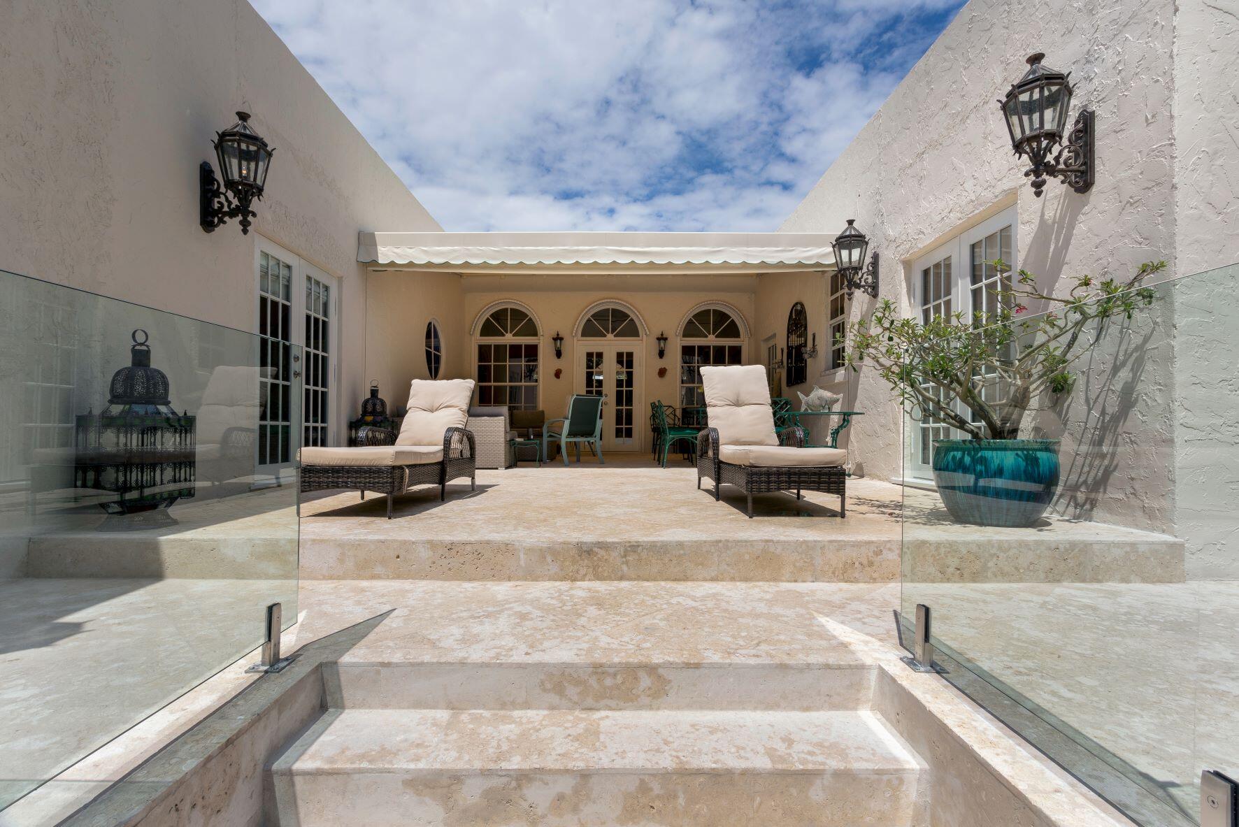 4210 Washington, West Palm Beach FL 33405