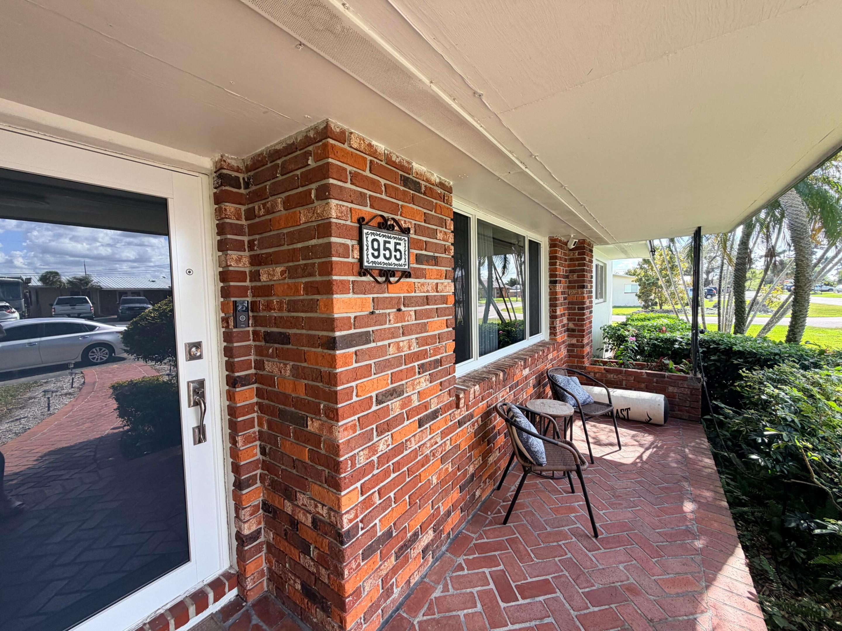 955 NW 4th St, Belle Glade FL 33430
