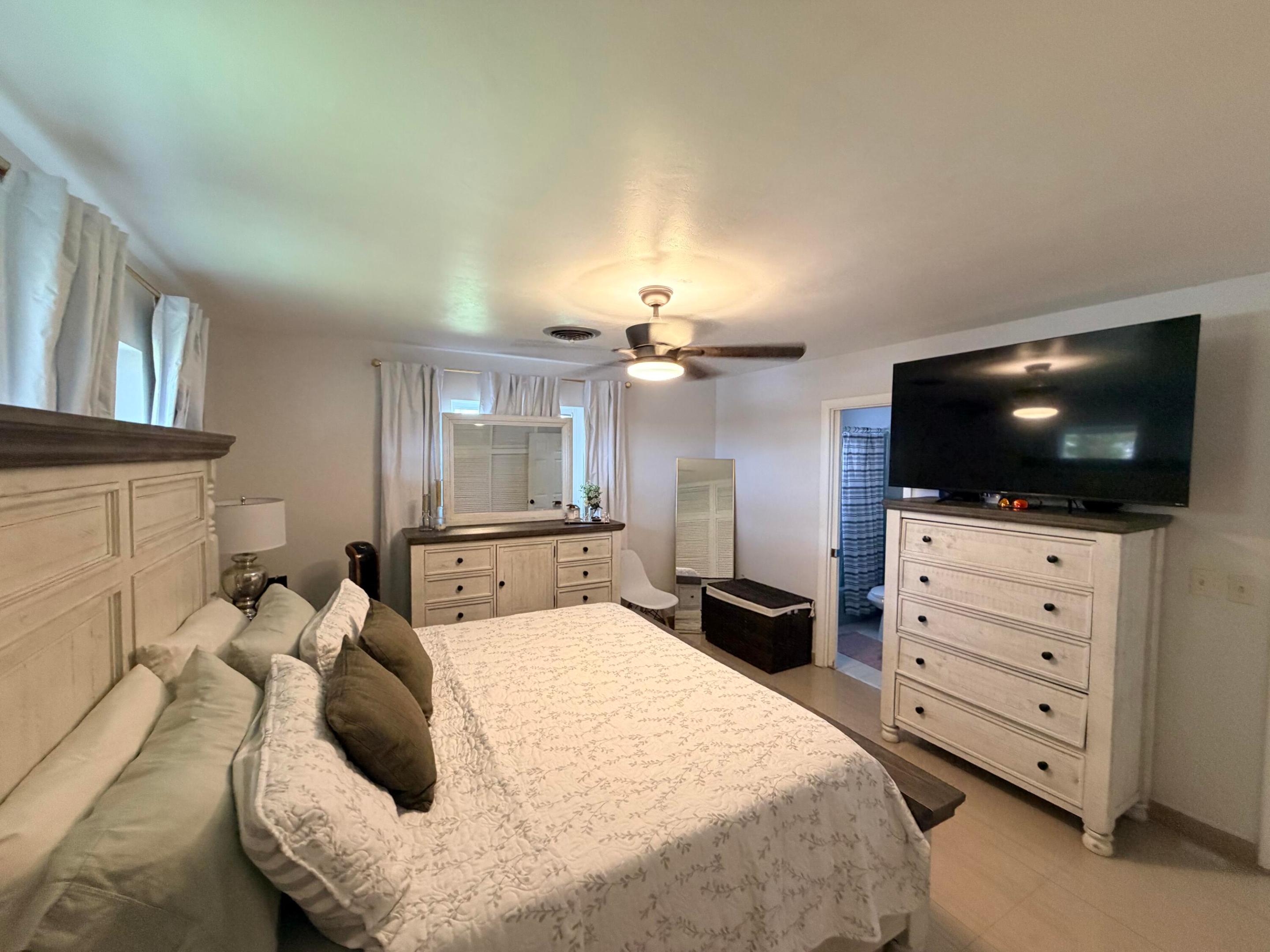 955 NW 4th St, Belle Glade FL 33430