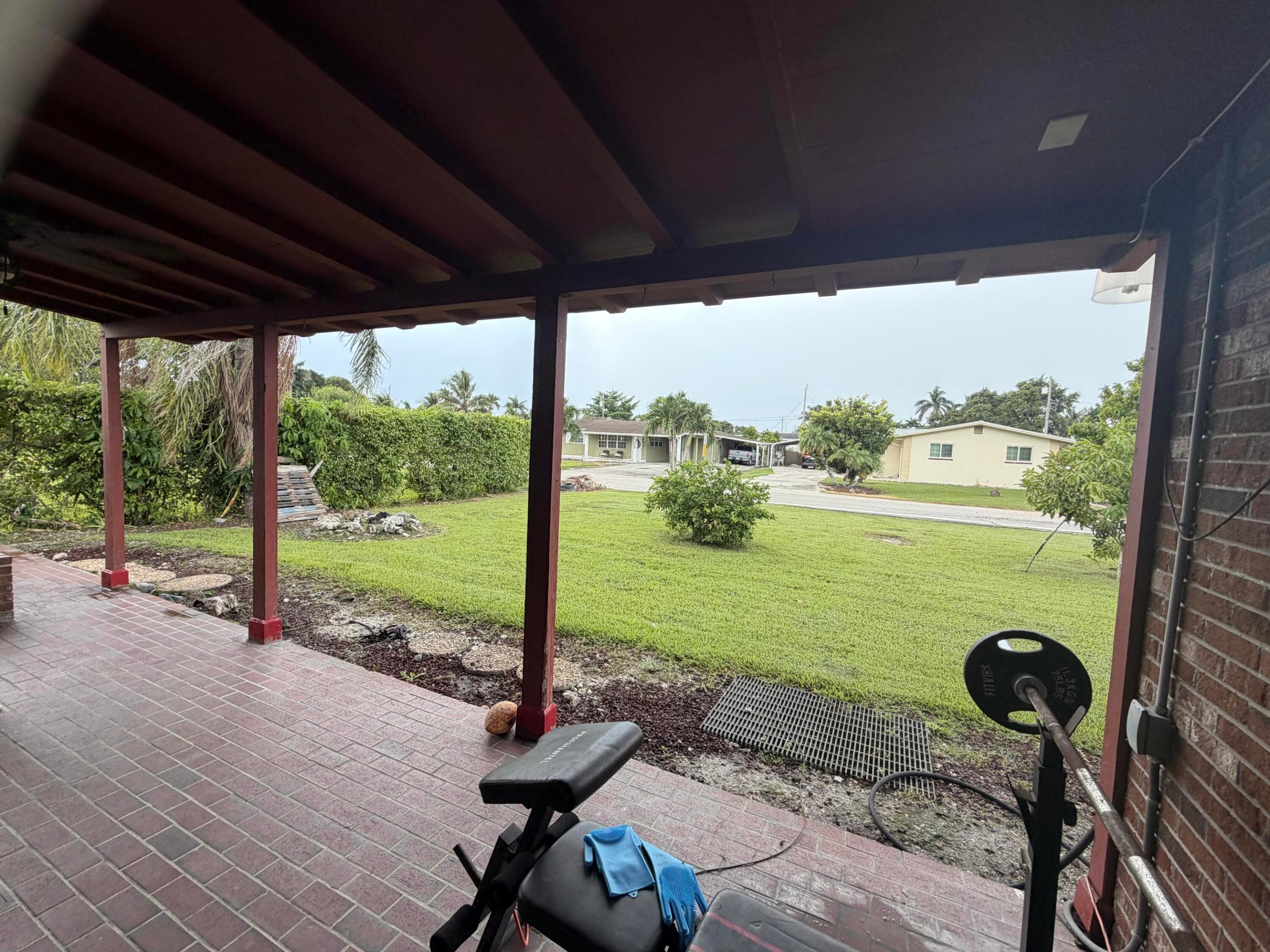 955 NW 4th St, Belle Glade FL 33430