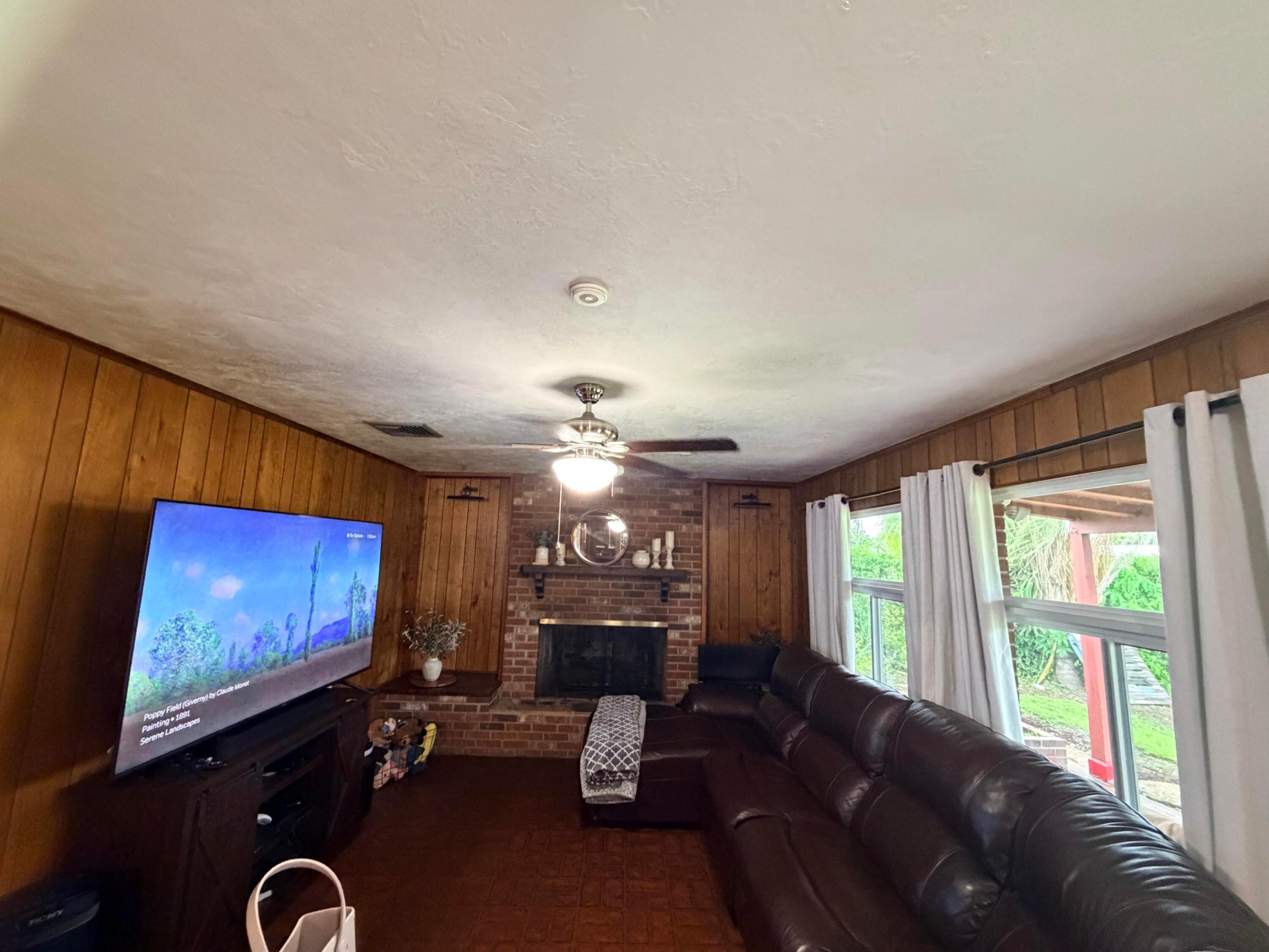 955 NW 4th St, Belle Glade FL 33430