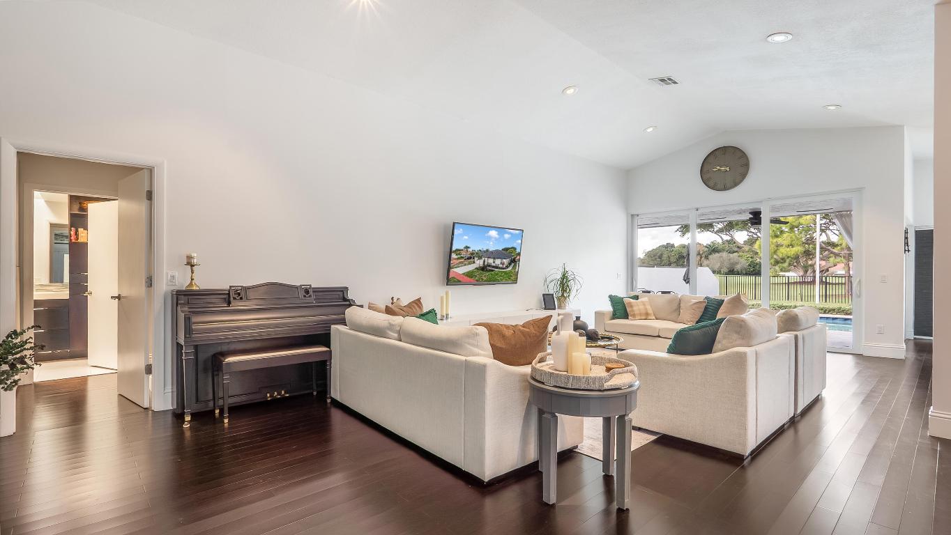 10208 Sunset Bend, Boca Raton FL 33428