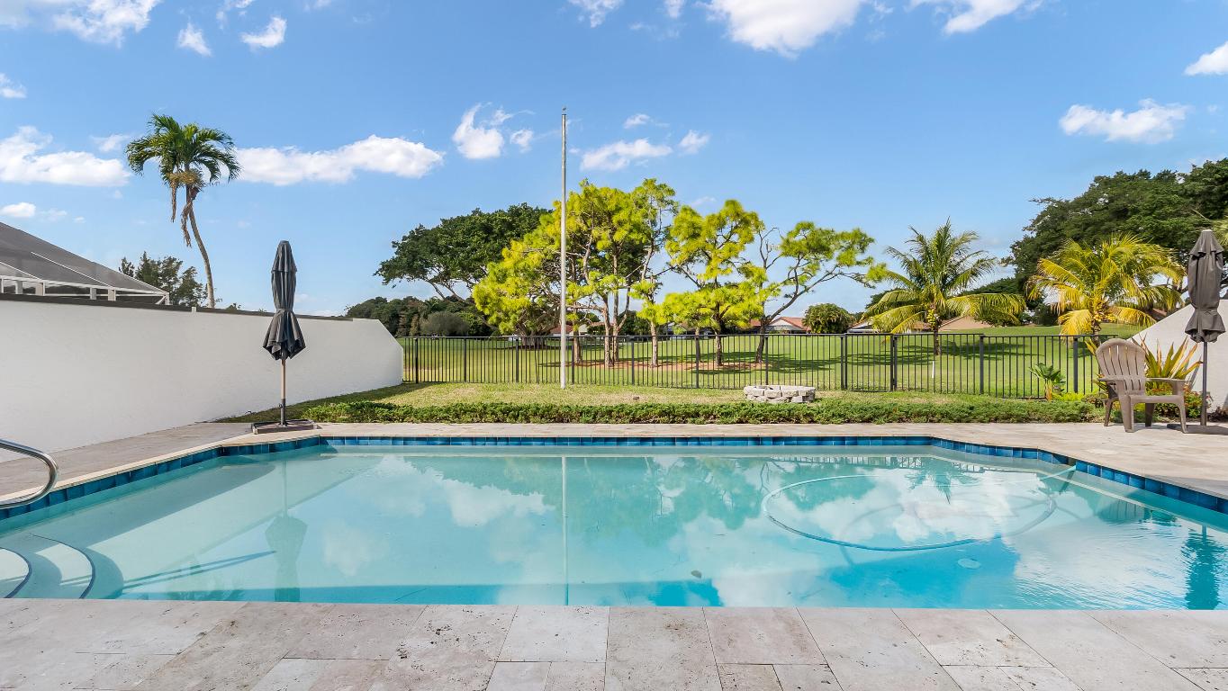 10208 Sunset Bend, Boca Raton FL 33428