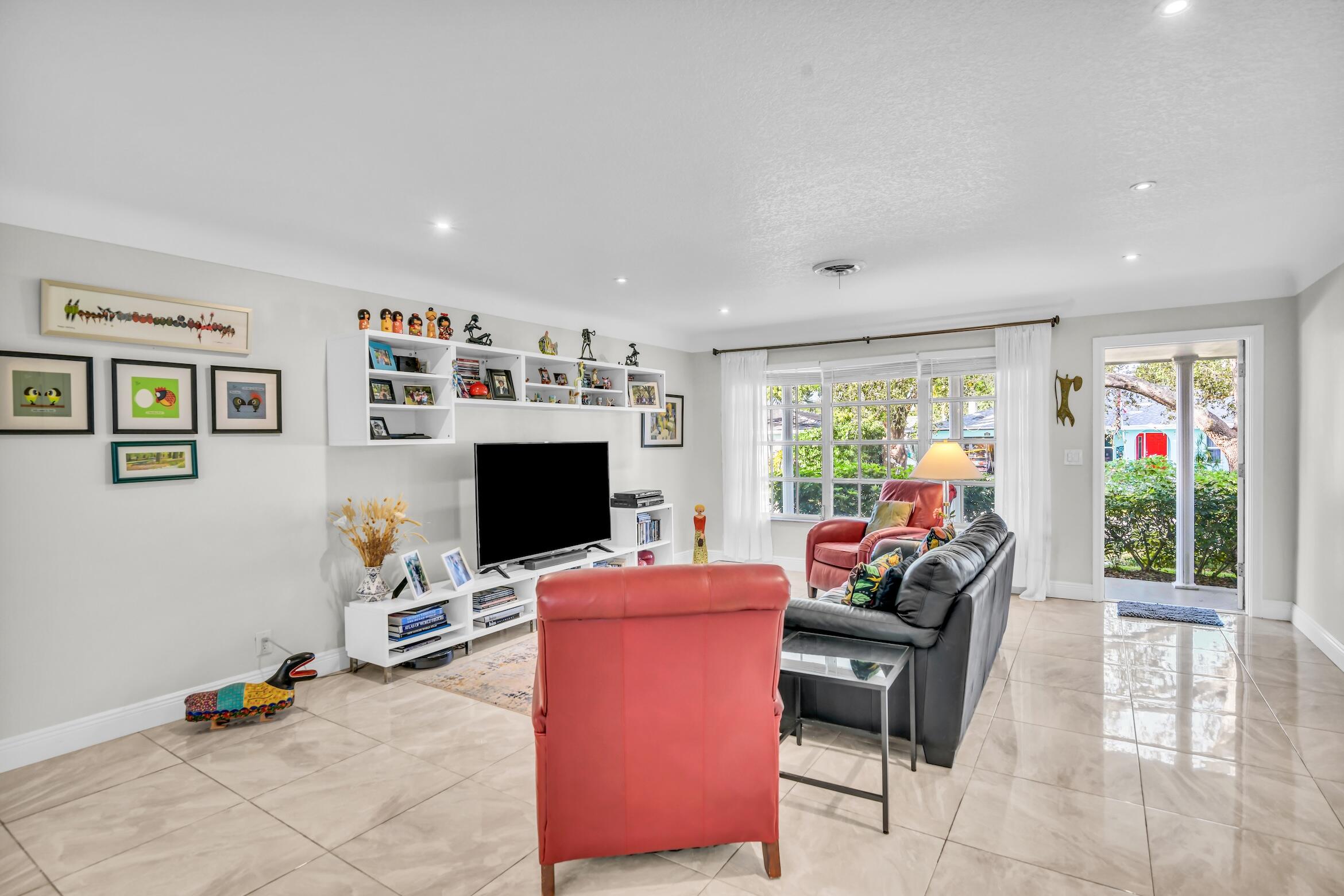 1290 SW 8th, Boca Raton FL 33486