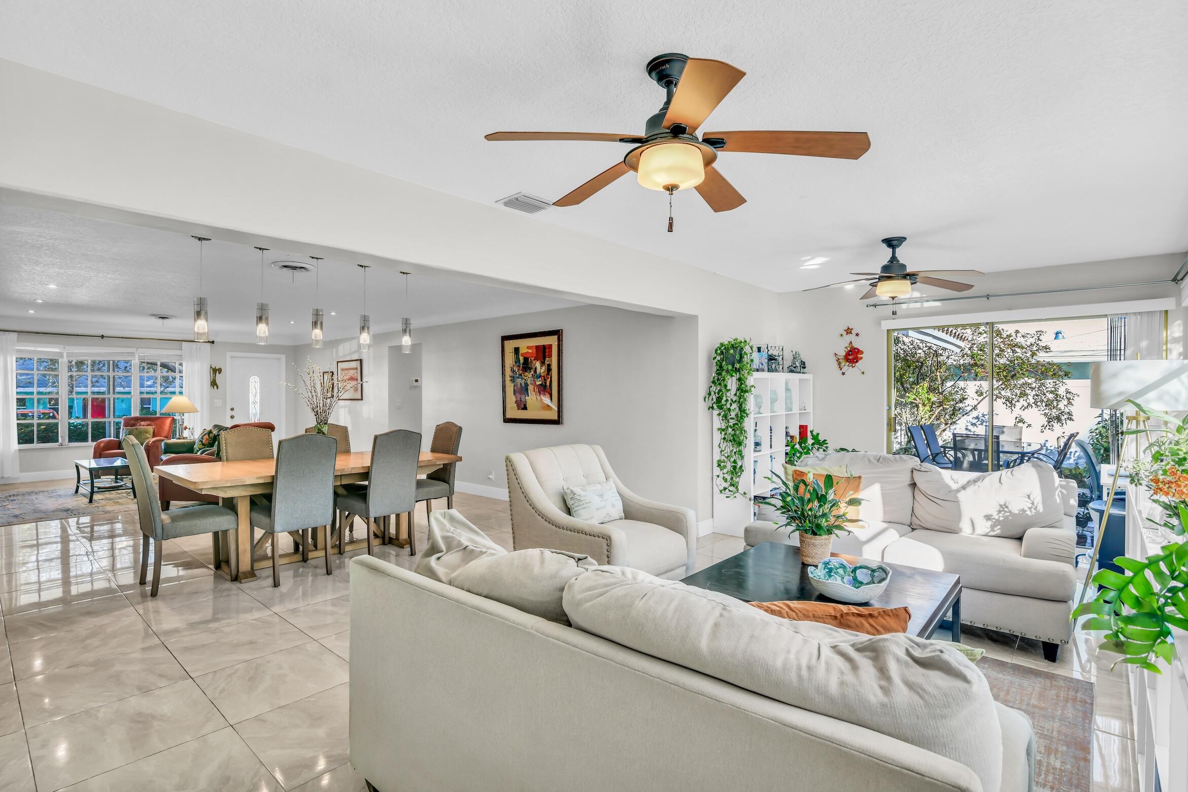 1290 SW 8th, Boca Raton FL 33486