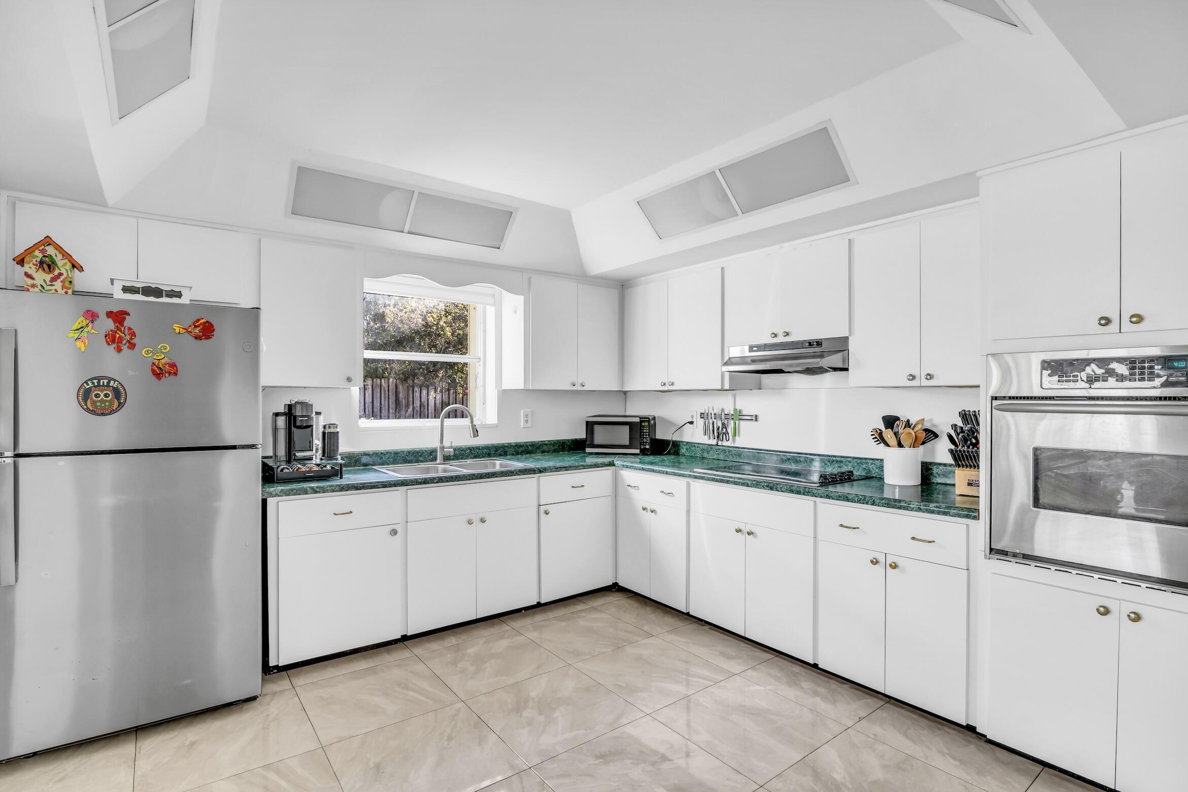 1290 SW 8th, Boca Raton FL 33486