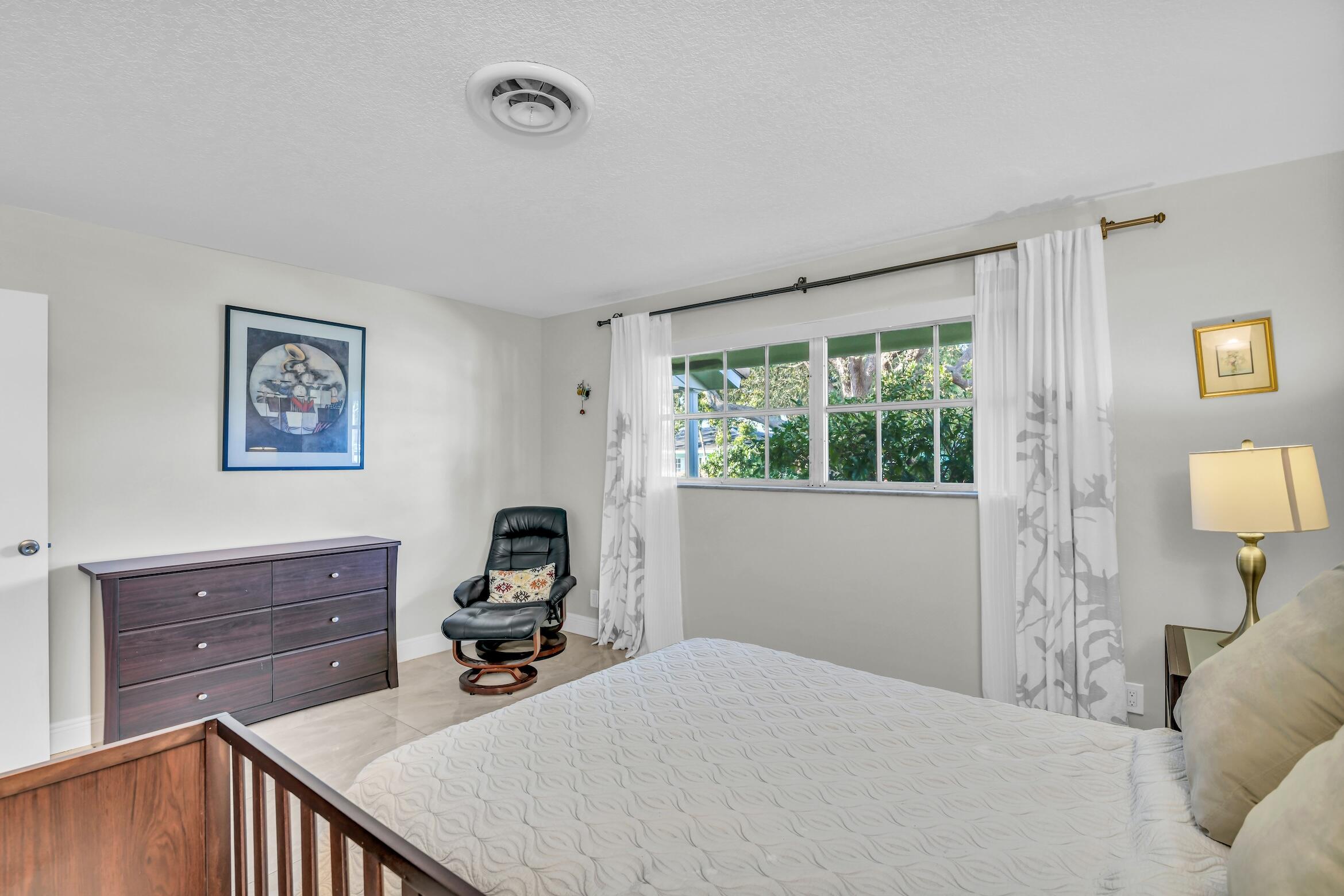 1290 SW 8th, Boca Raton FL 33486