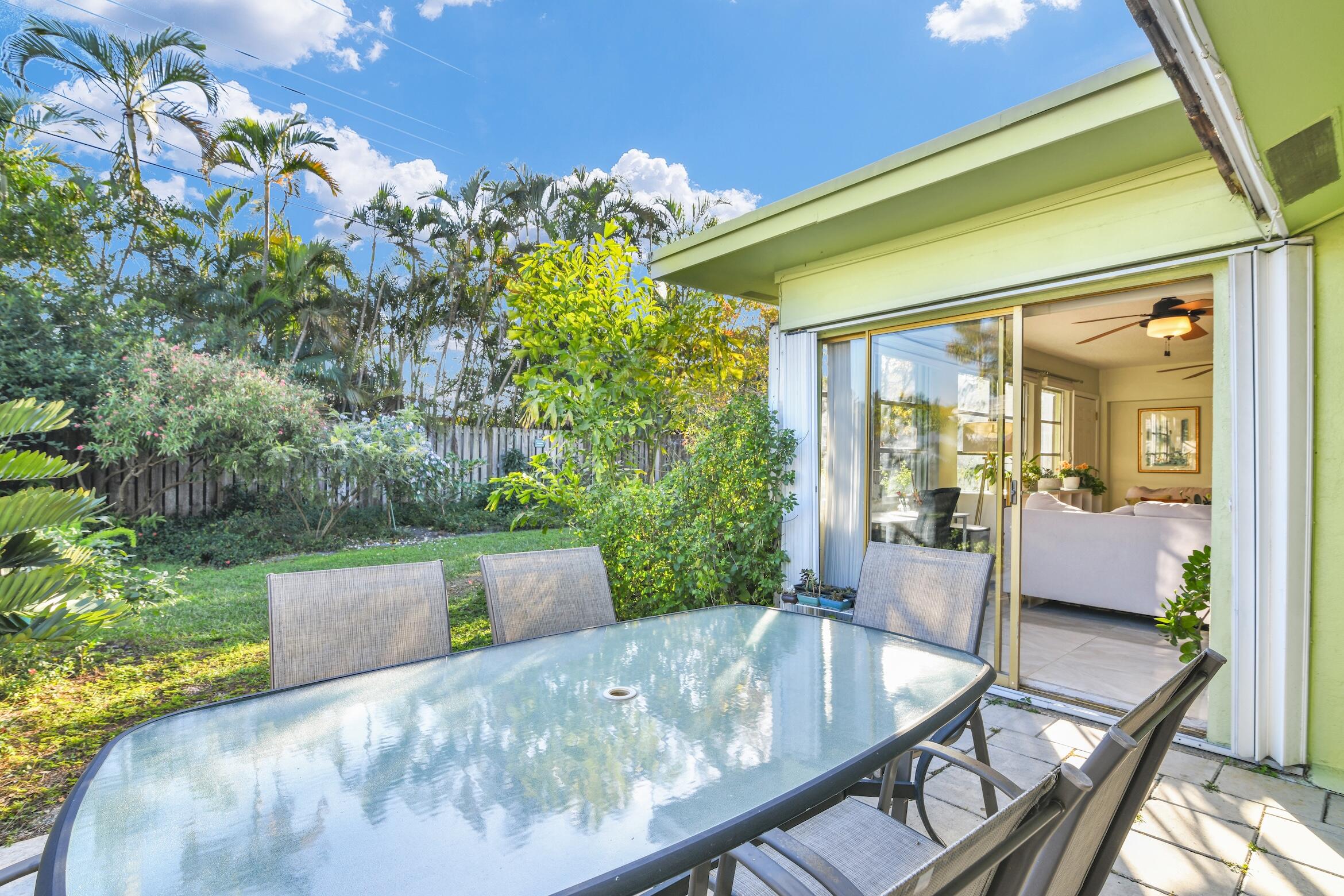 1290 SW 8th, Boca Raton FL 33486
