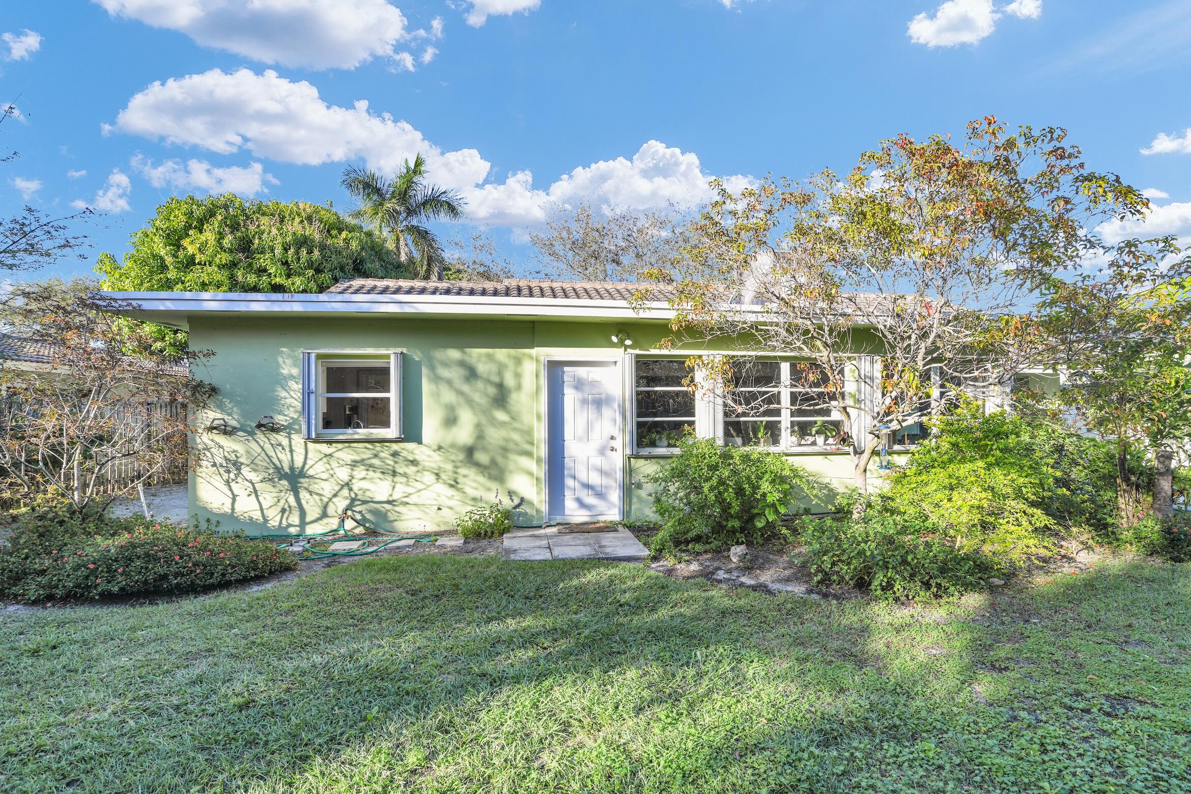 1290 SW 8th, Boca Raton FL 33486