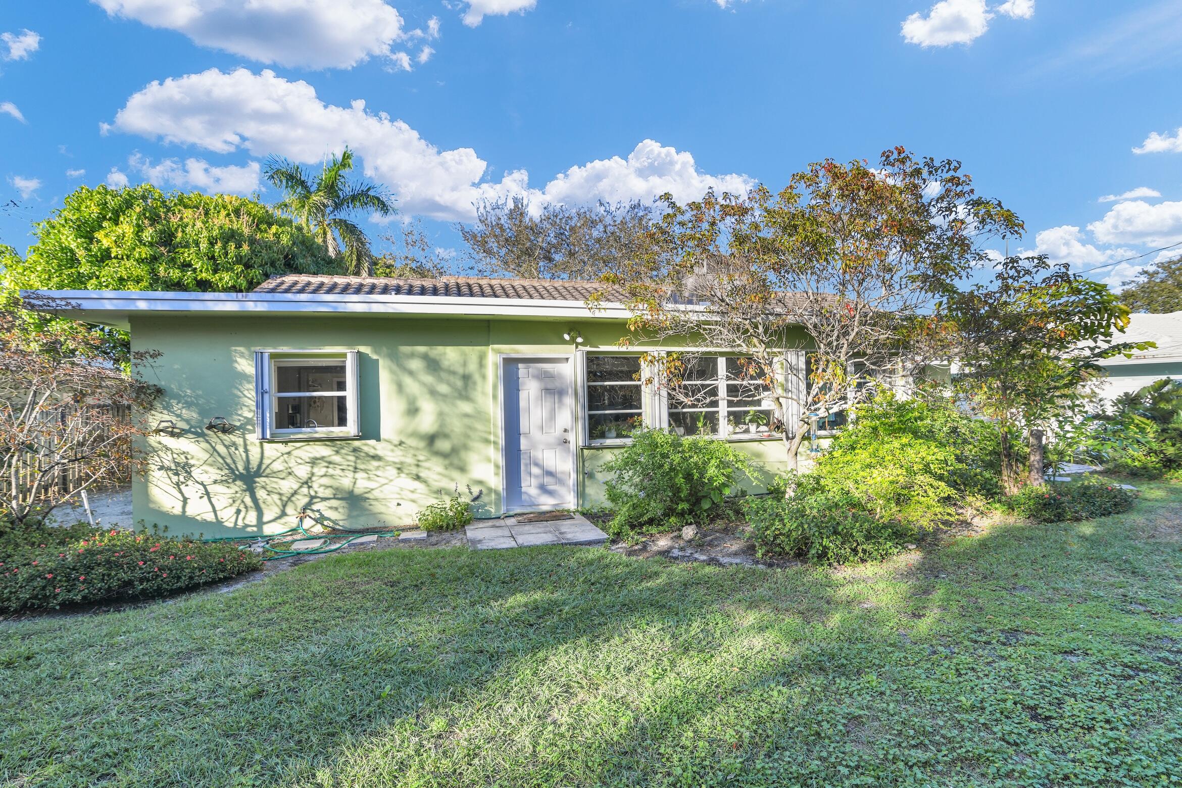 1290 SW 8th, Boca Raton FL 33486