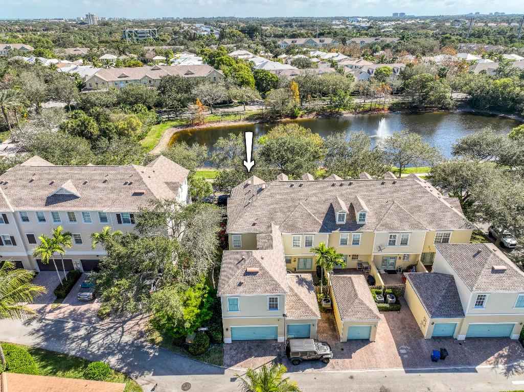 120 W Thatch Palm, Jupiter FL 33458