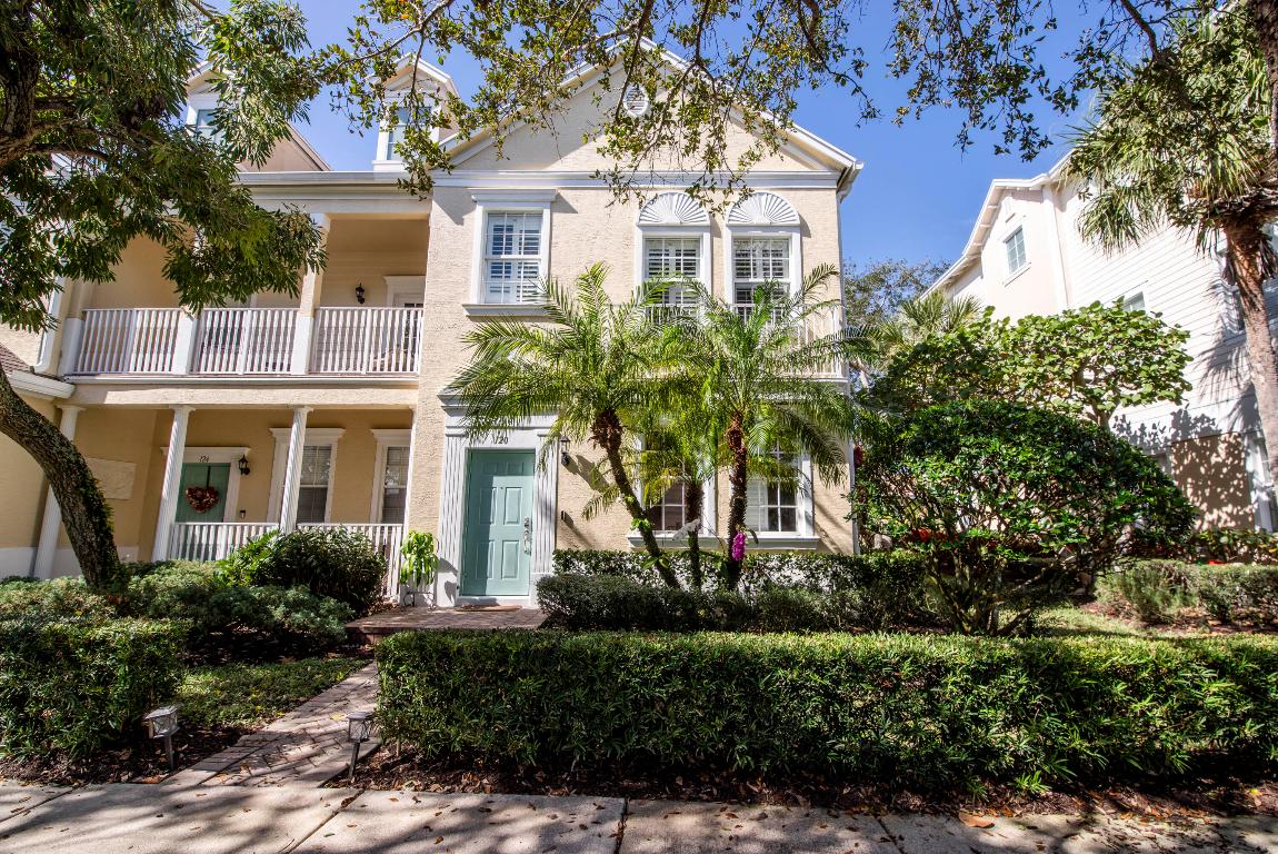 120 W Thatch Palm, Jupiter FL 33458