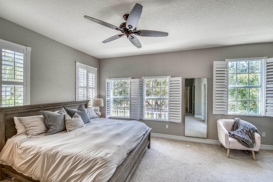 120 W Thatch Palm, Jupiter FL 33458