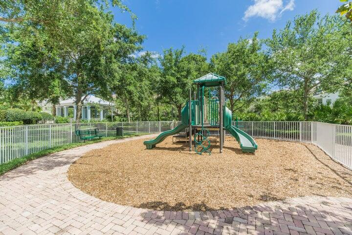 120 W Thatch Palm, Jupiter FL 33458