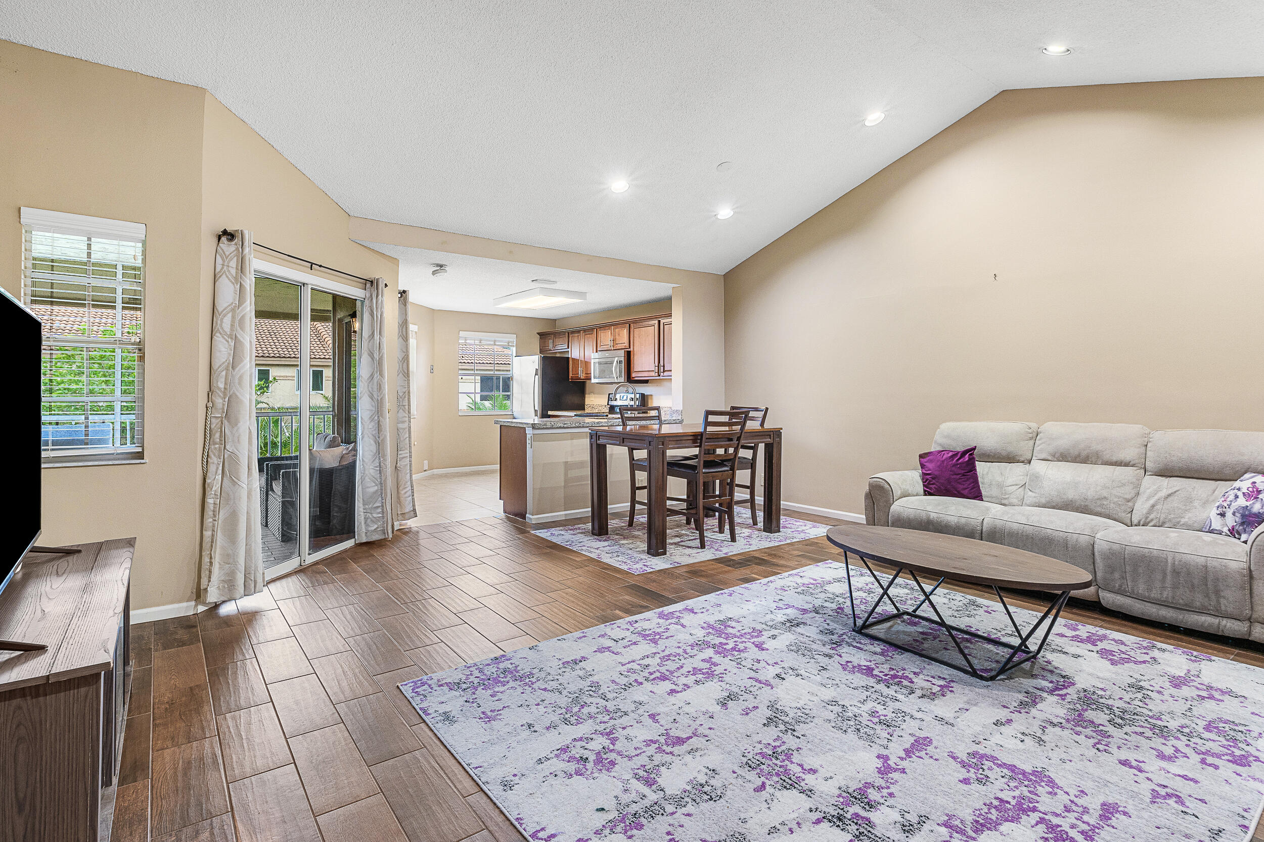 6626 Via Regina, Boca Raton FL 33433