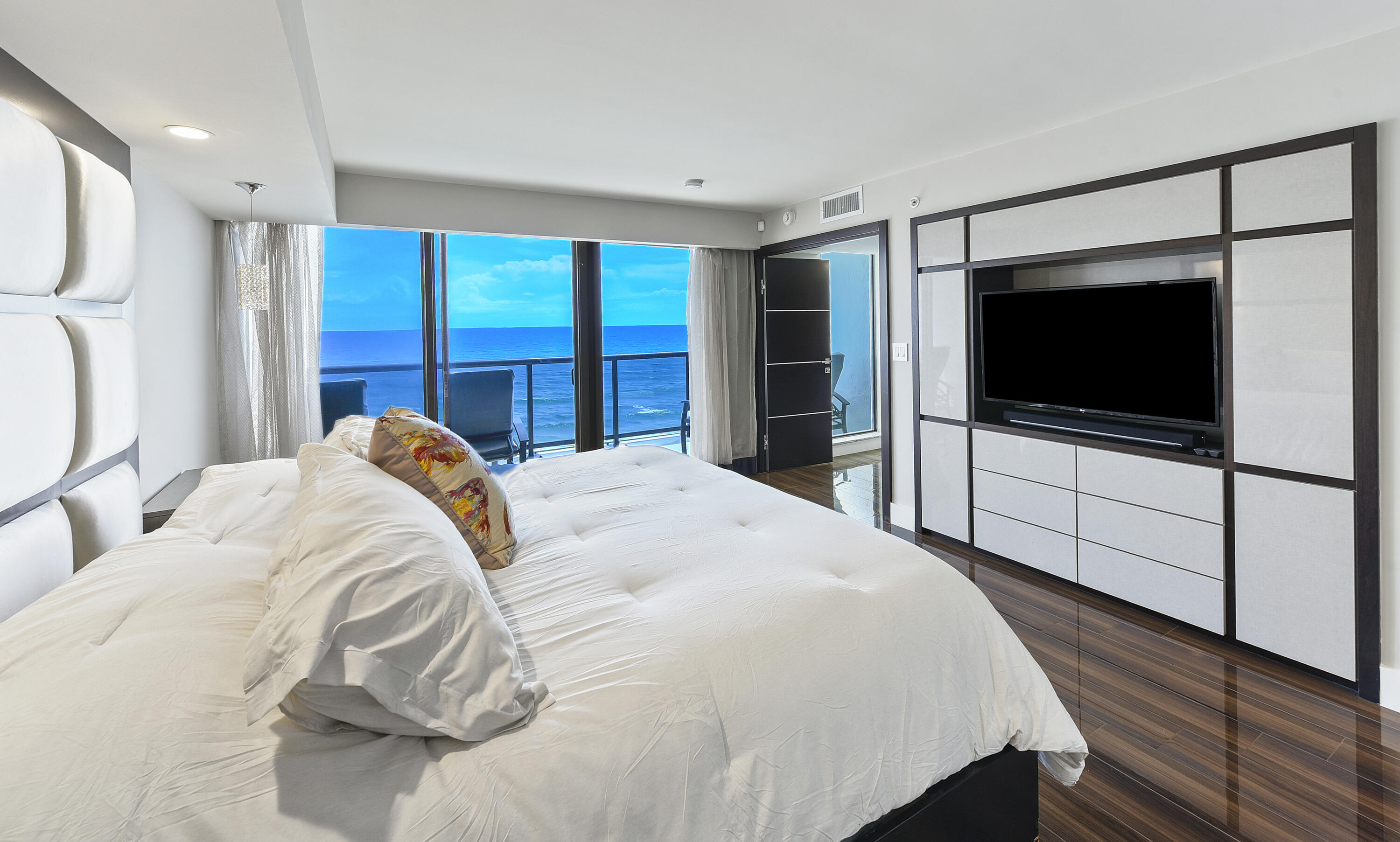 3115 S Ocean #103, Highland Beach FL 33487