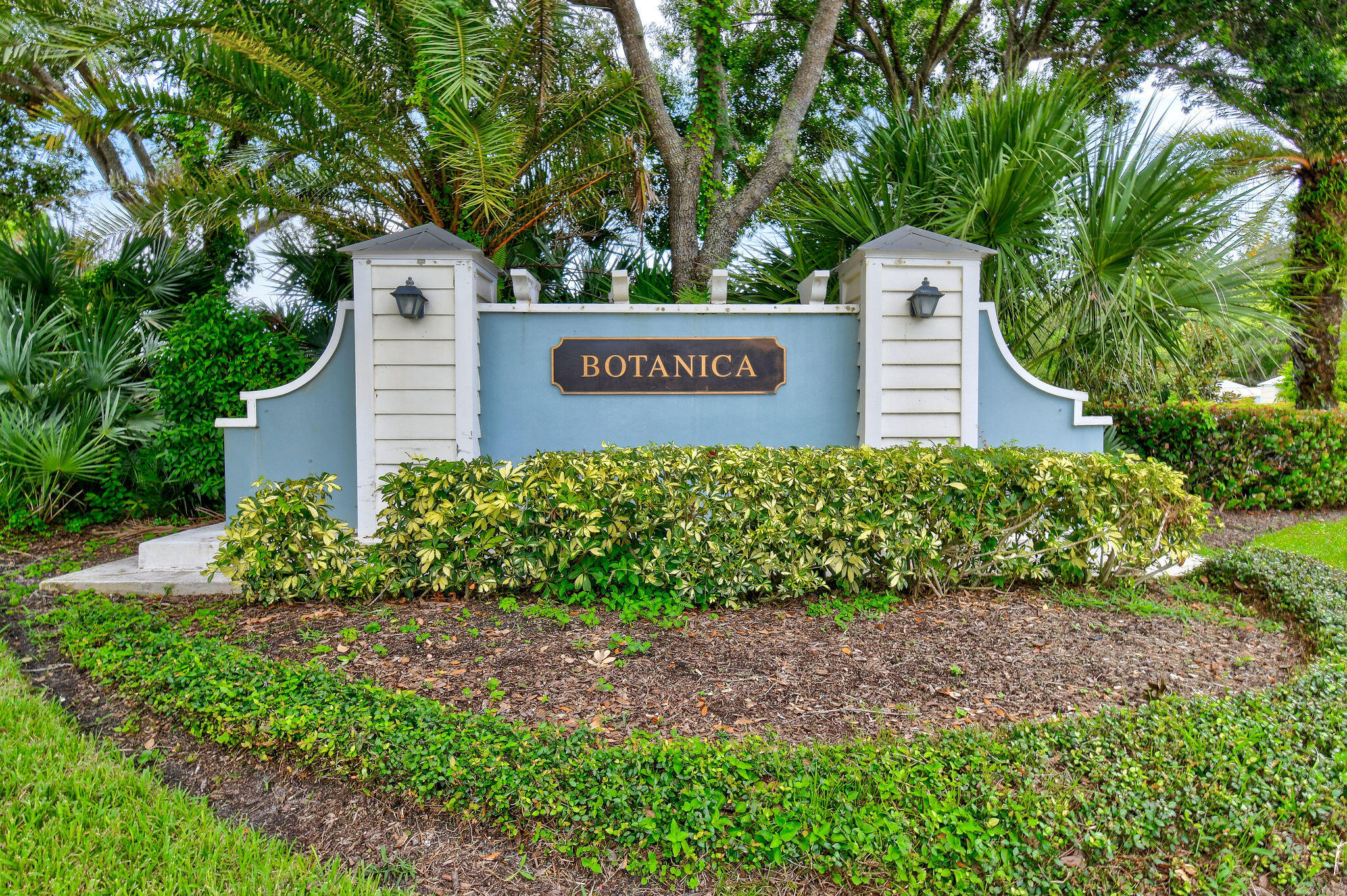 256 W Bay Cedar, Jupiter FL 33458