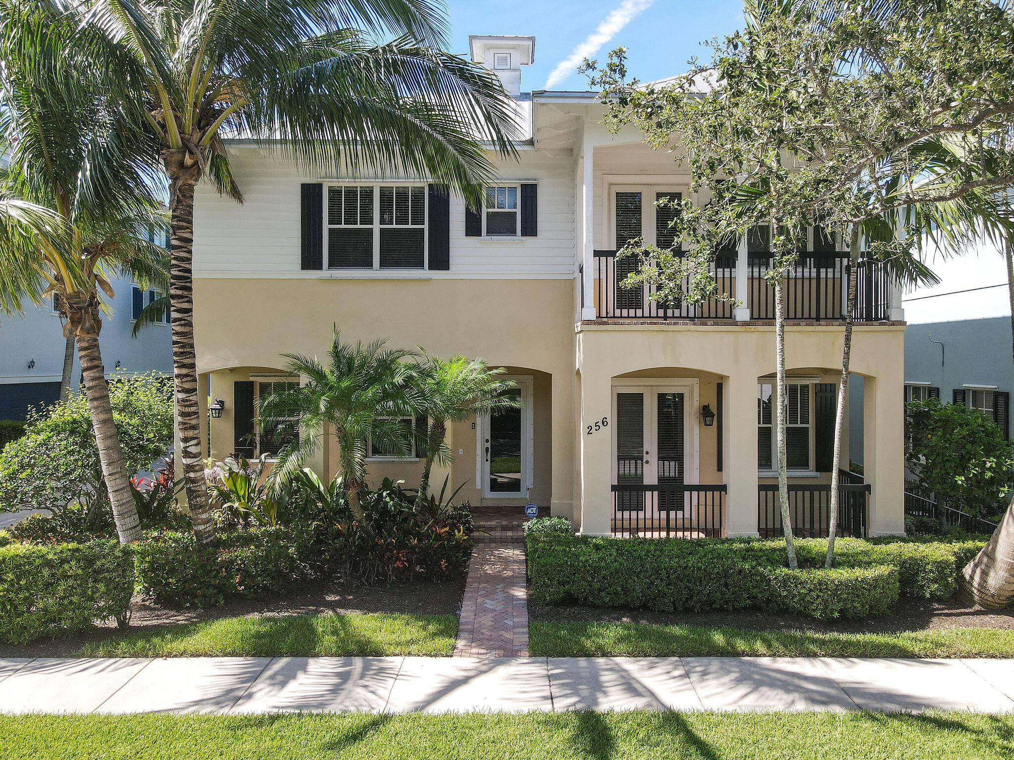 256 W Bay Cedar, Jupiter FL 33458