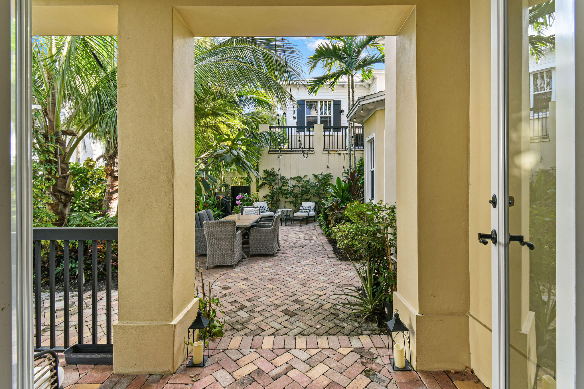 256 W Bay Cedar, Jupiter FL 33458