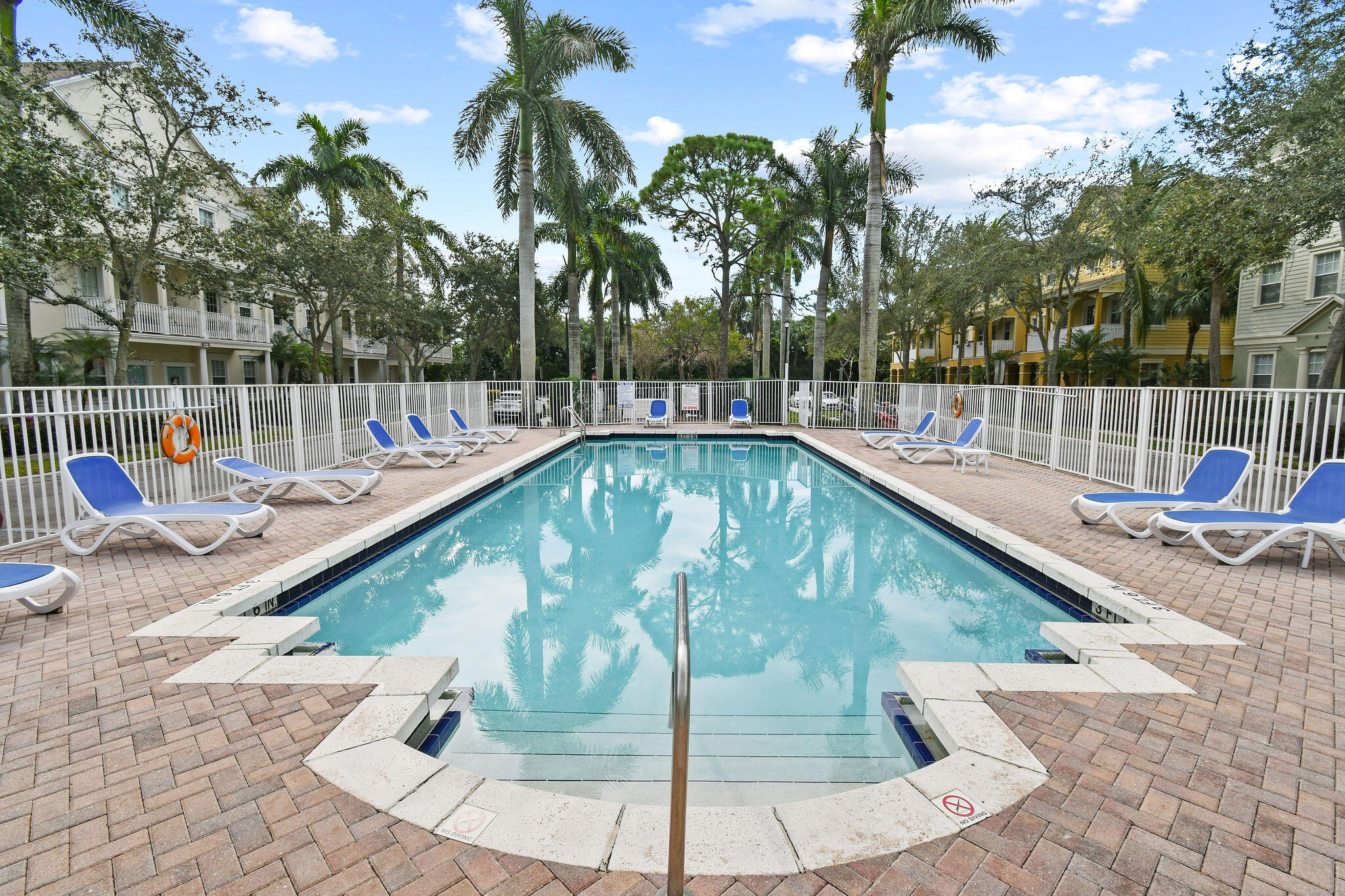 256 W Bay Cedar, Jupiter FL 33458