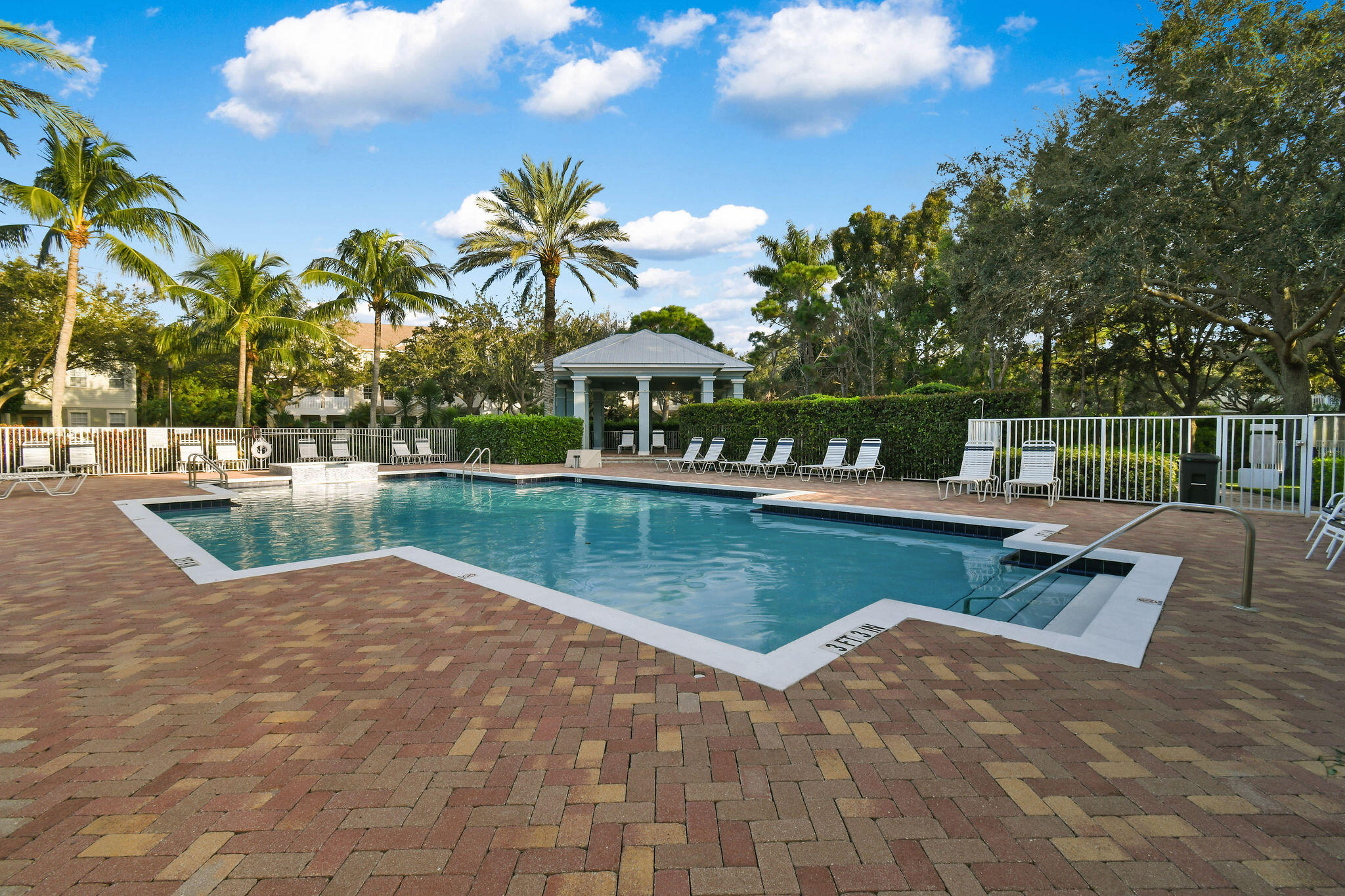 256 W Bay Cedar, Jupiter FL 33458