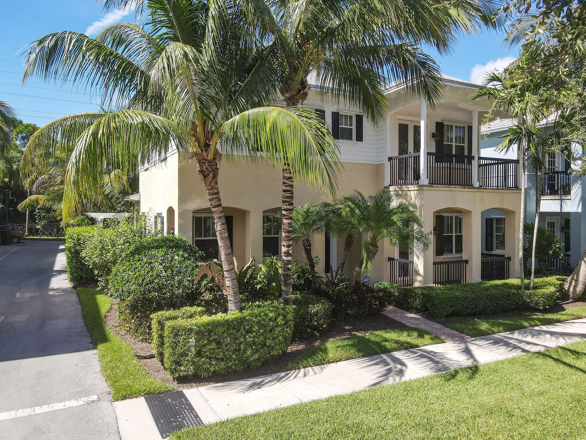 256 W Bay Cedar, Jupiter FL 33458