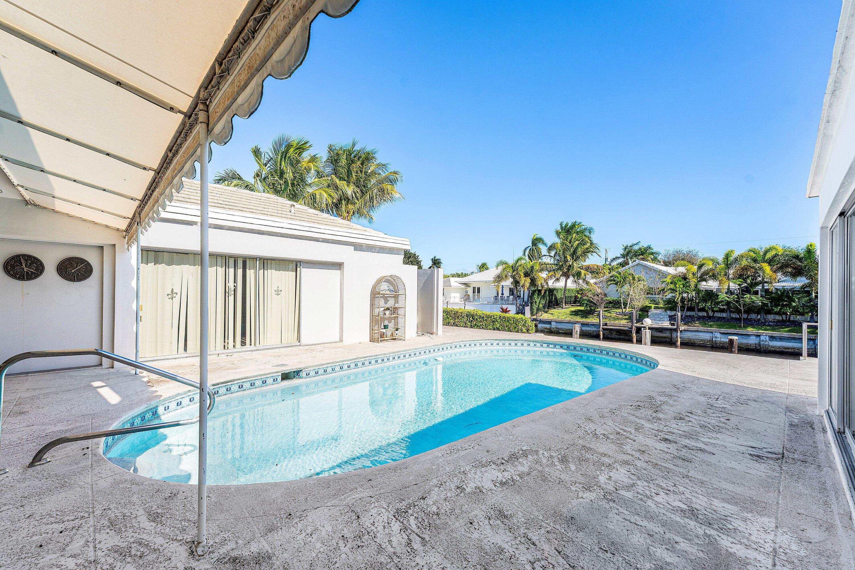 950 SW Mulberry, Boca Raton FL 33486