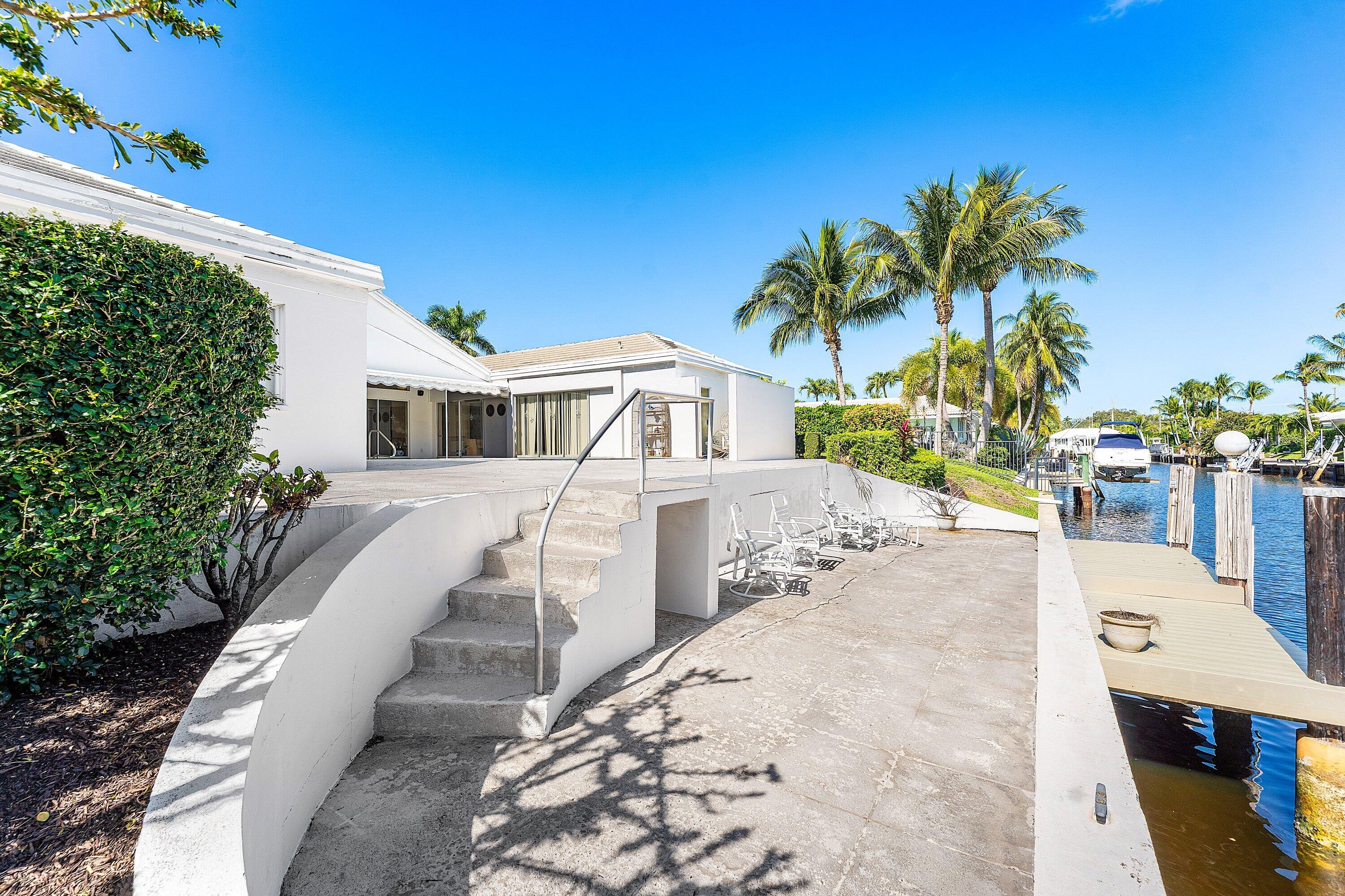 950 SW Mulberry, Boca Raton FL 33486