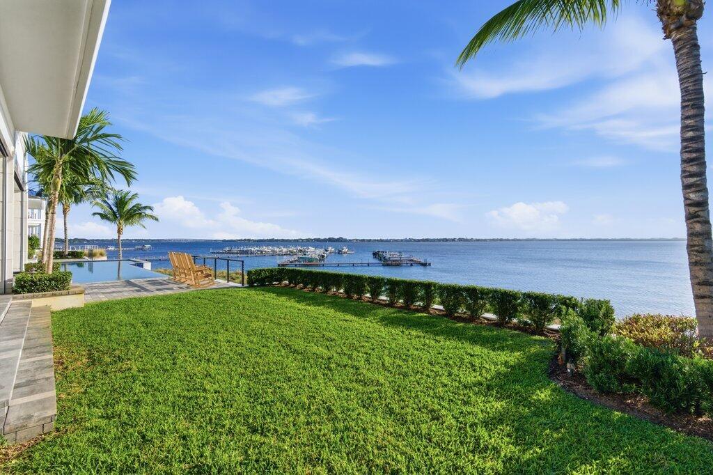 1271 NE Langford, Jensen Beach FL 34957